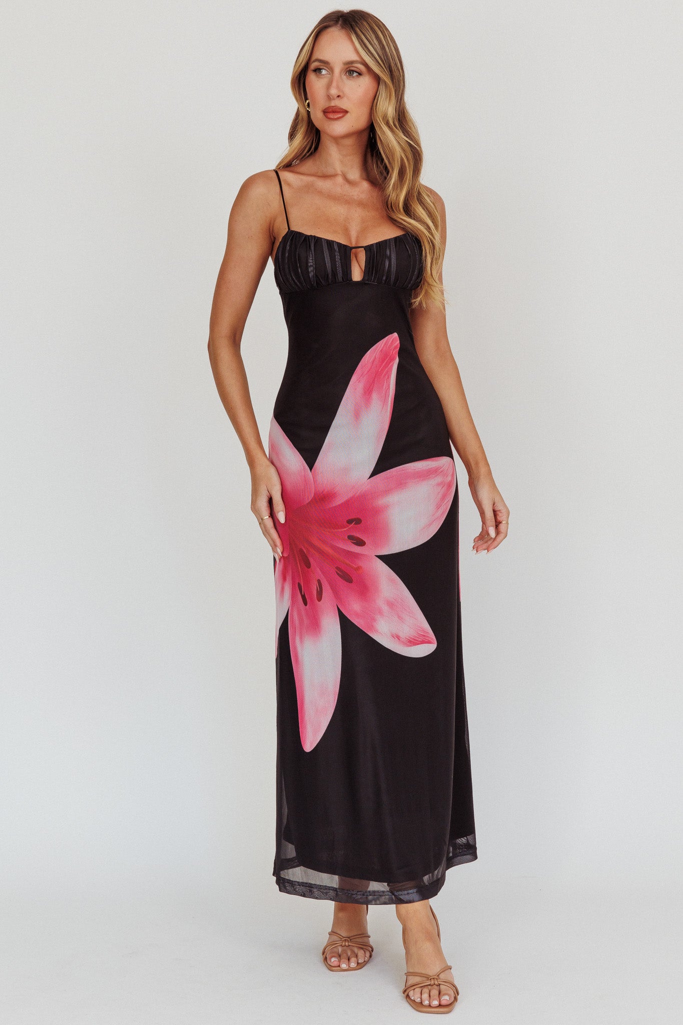 Kailua Floral Print Maxi Dress Black-Maymioy