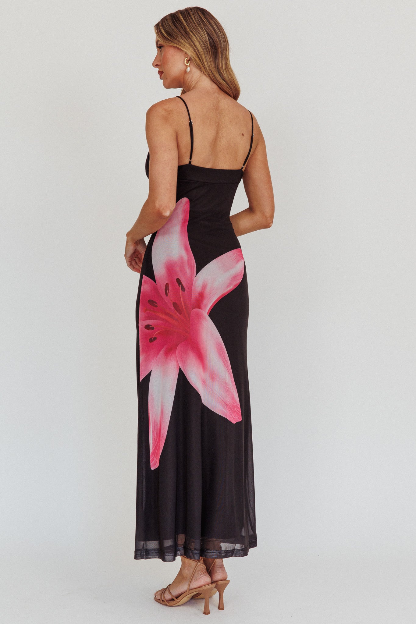 Kailua Floral Print Maxi Dress Black-Maymioy