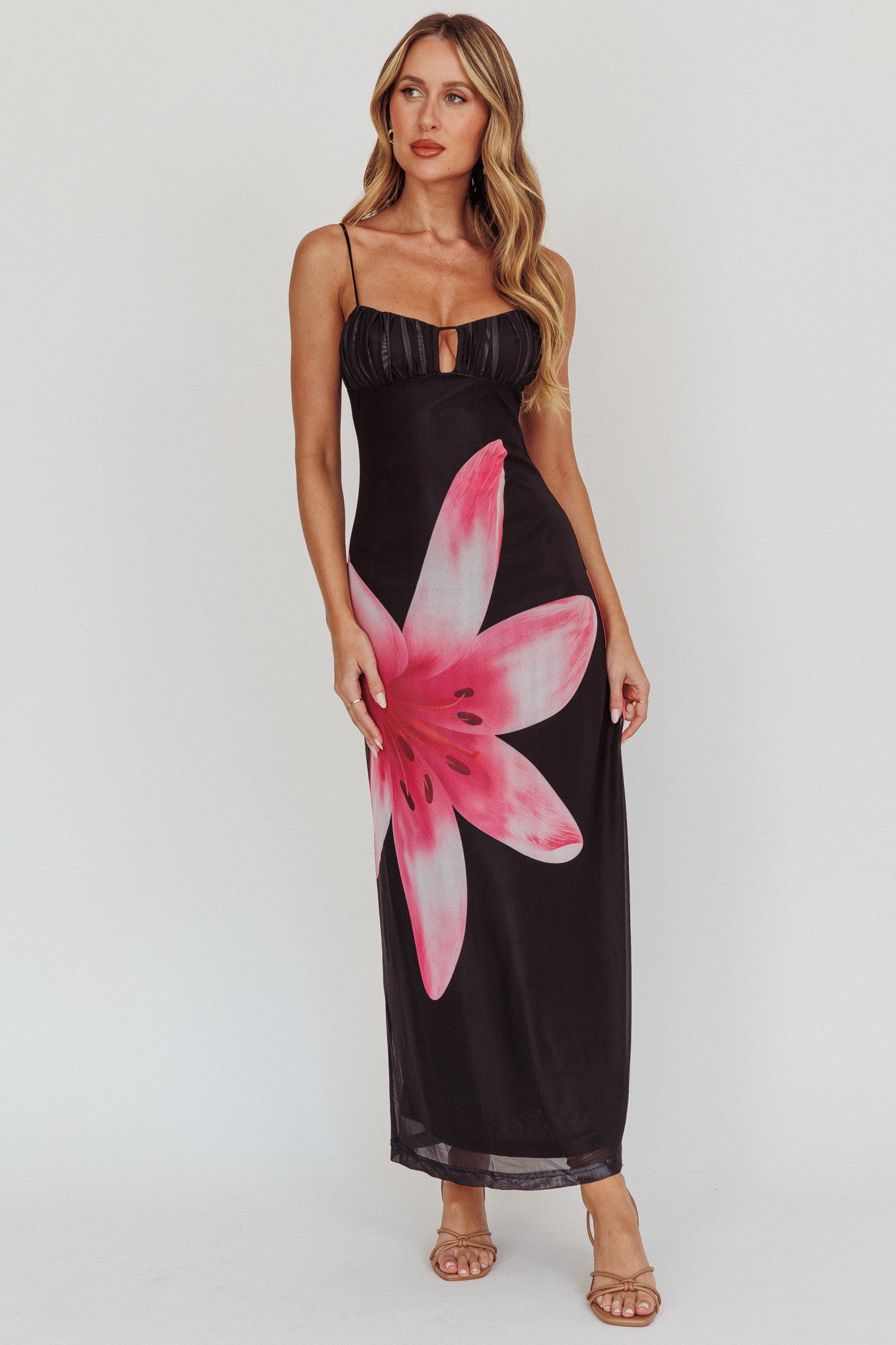 Kailua Floral Print Maxi Dress Black-Maymioy