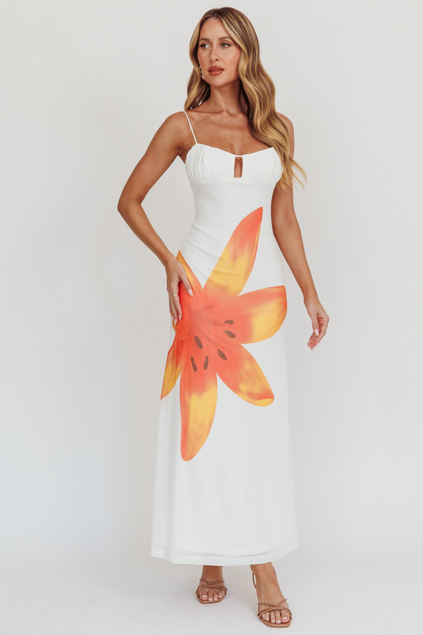 Kailua Floral Print Maxi Dress White-Maymioy