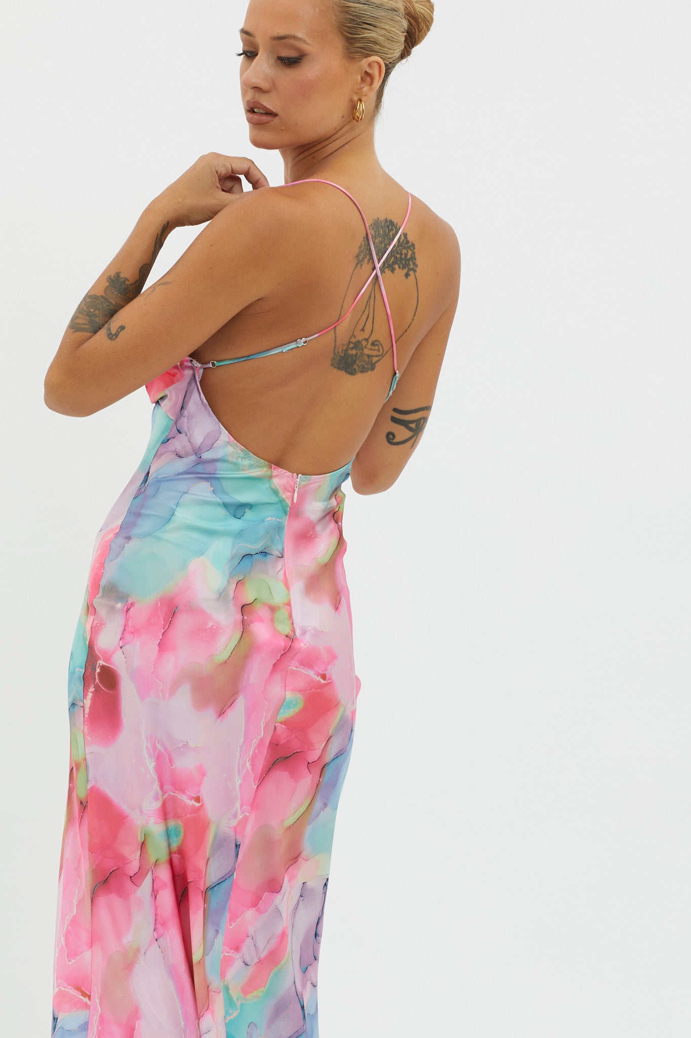 Libby Scoop Back Maxi Dress Abstract Pink-Maymioy