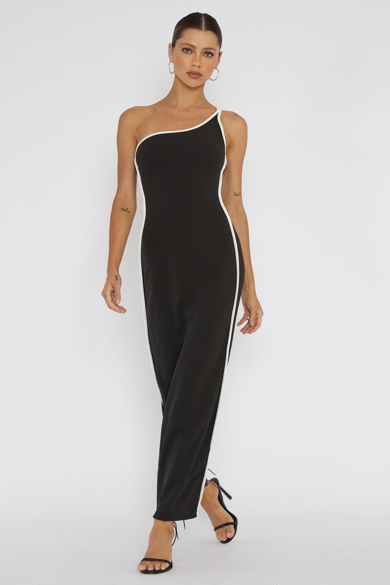 Brandee One-Shoulder Laced Back Dress Black-Maymioy