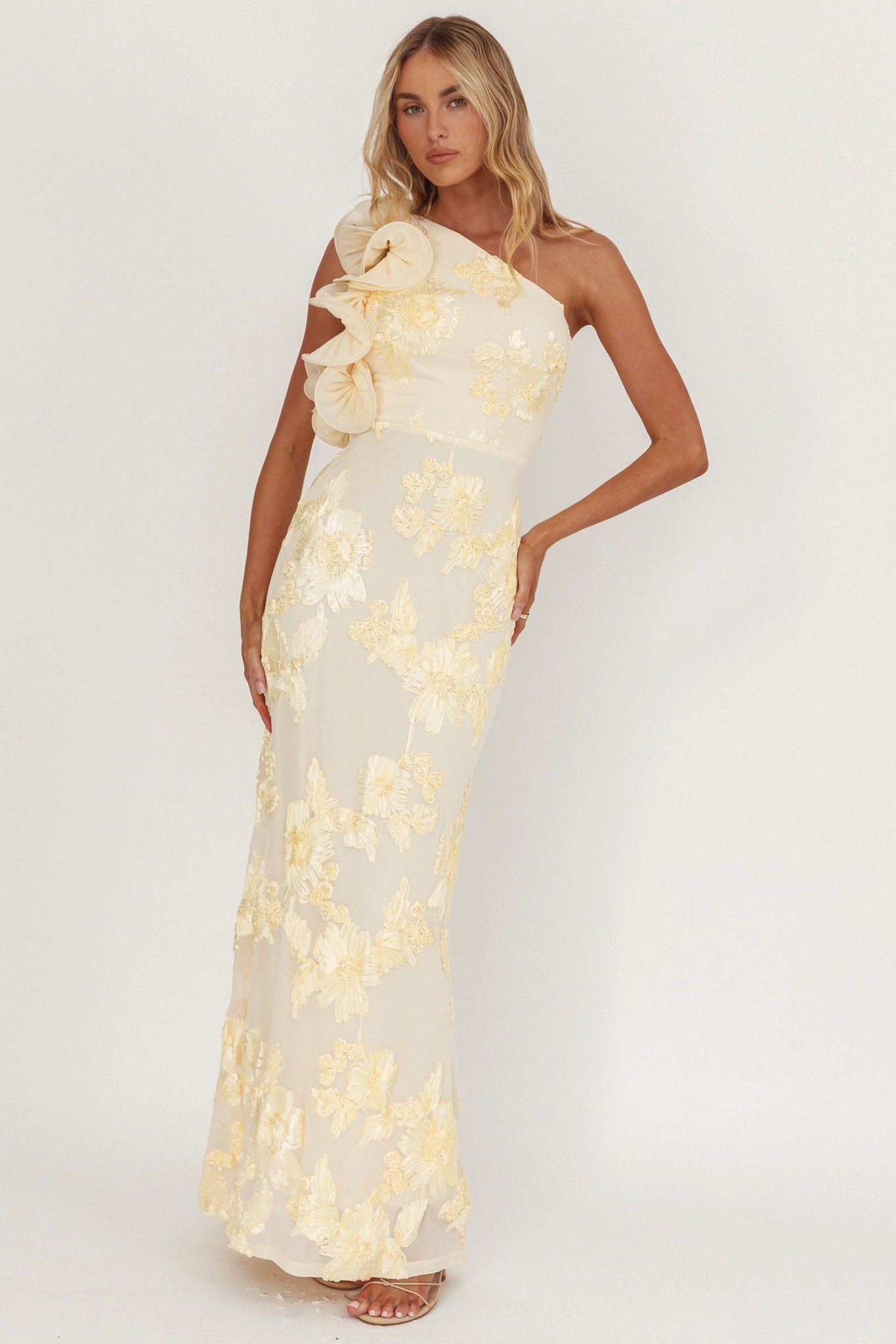 Deanna One-Shoulder Ruffle Maxi Dress Floral Texture Yellow-Maymioy