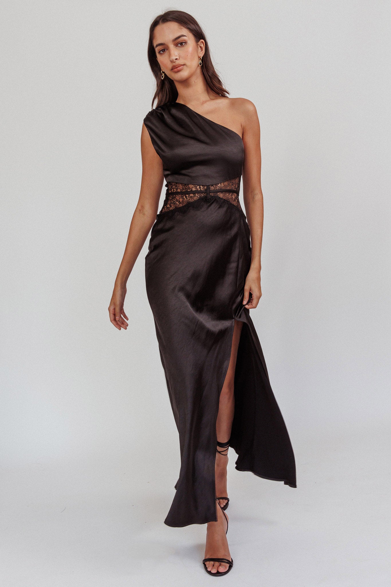 Tarly Lace Waist One-Shoulder Maxi Dress Black-Maymioy
