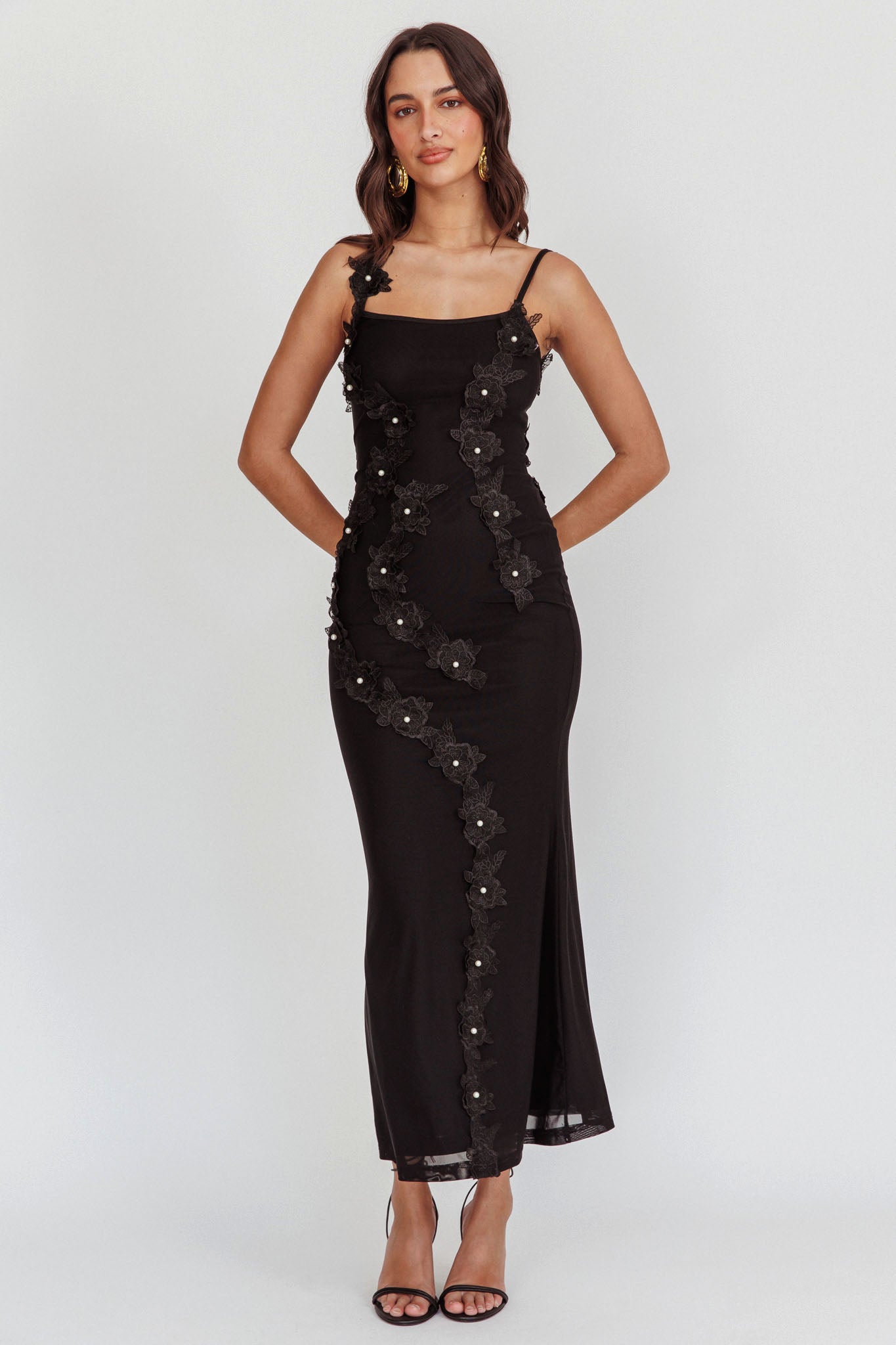 Like I'm Dreaming Floral Pearl Maxi Dress Black-Maymioy