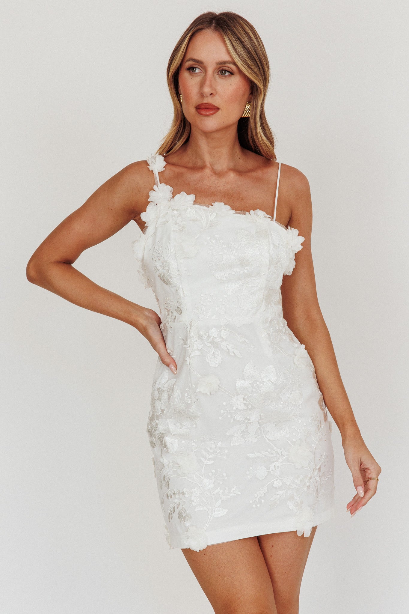 Saskia Floral Embroidery Mini Dress White-Maymioy