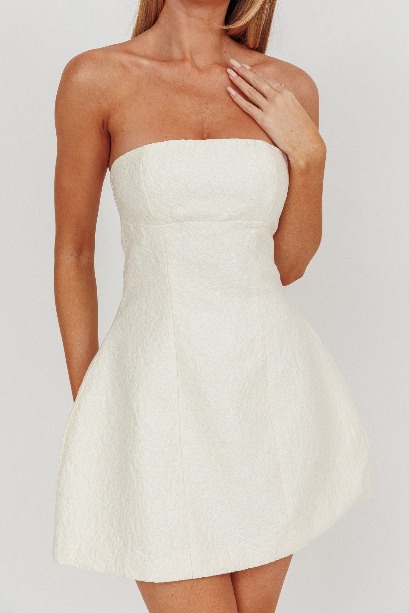 Melodic Strapless Mini Dress Cream-Maymioy