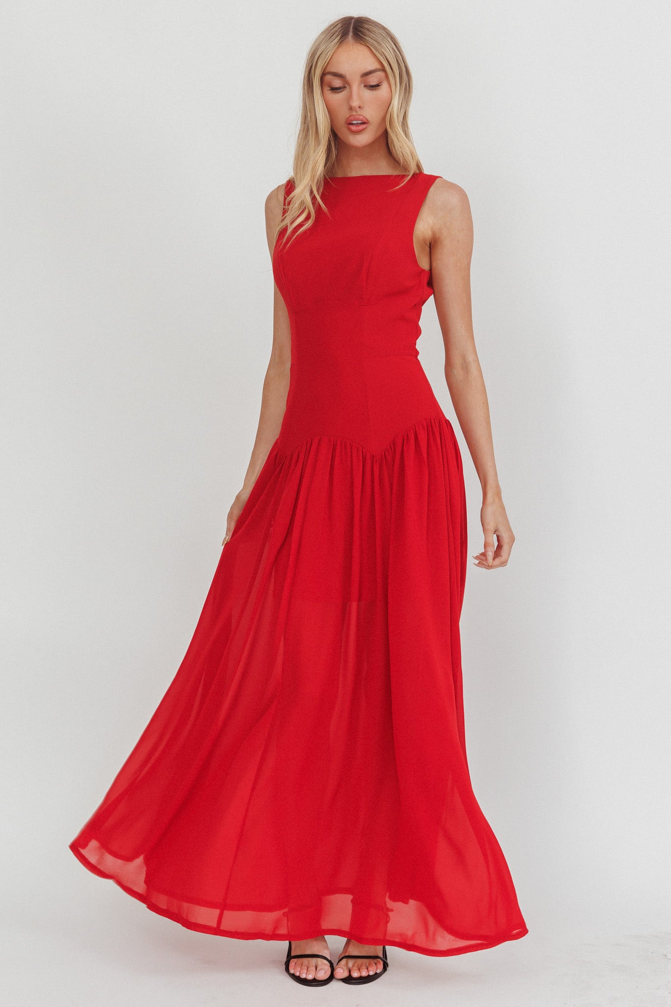 Opulent Low Back Maxi Dress Red-Maymioy