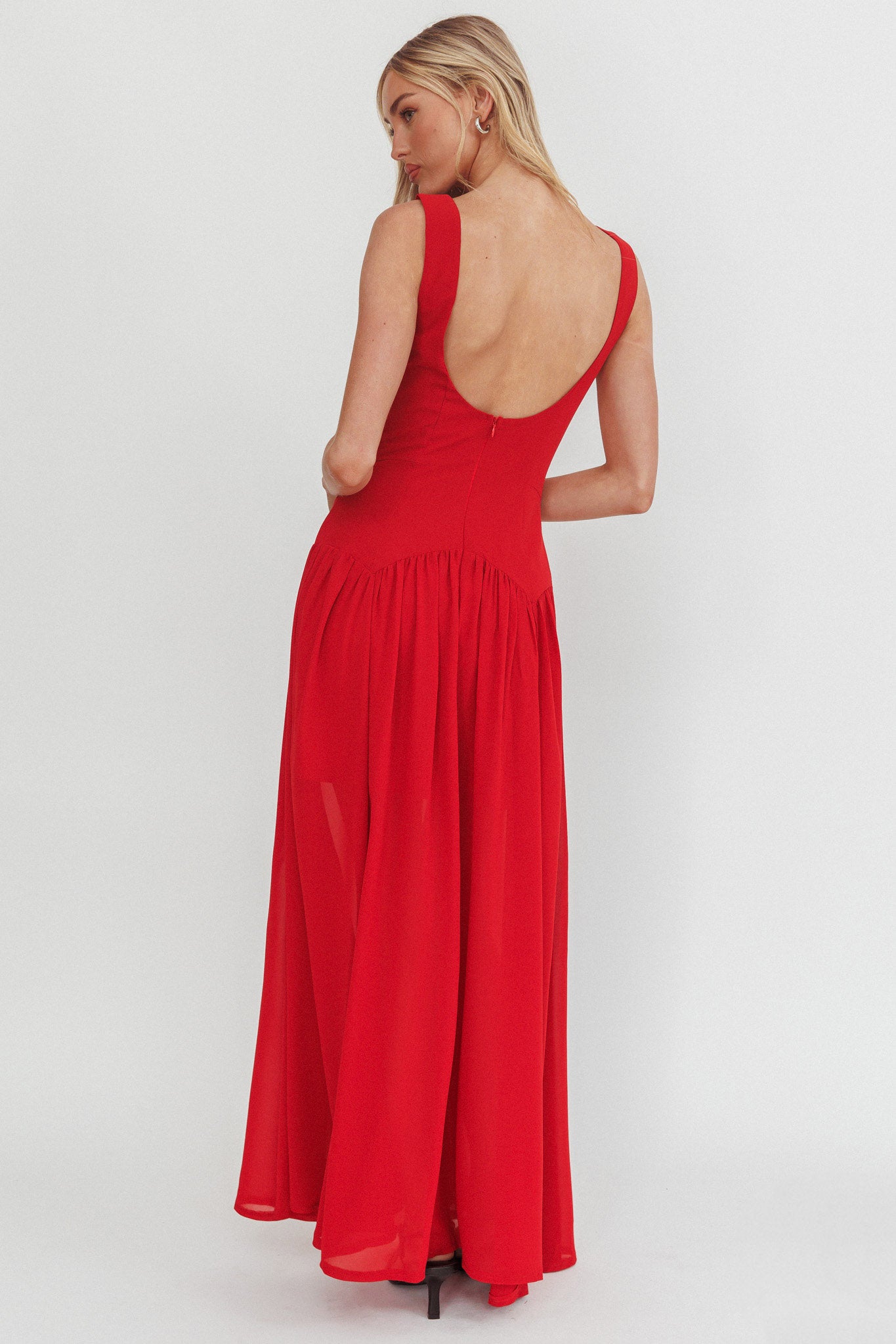 Opulent Low Back Maxi Dress Red-Maymioy