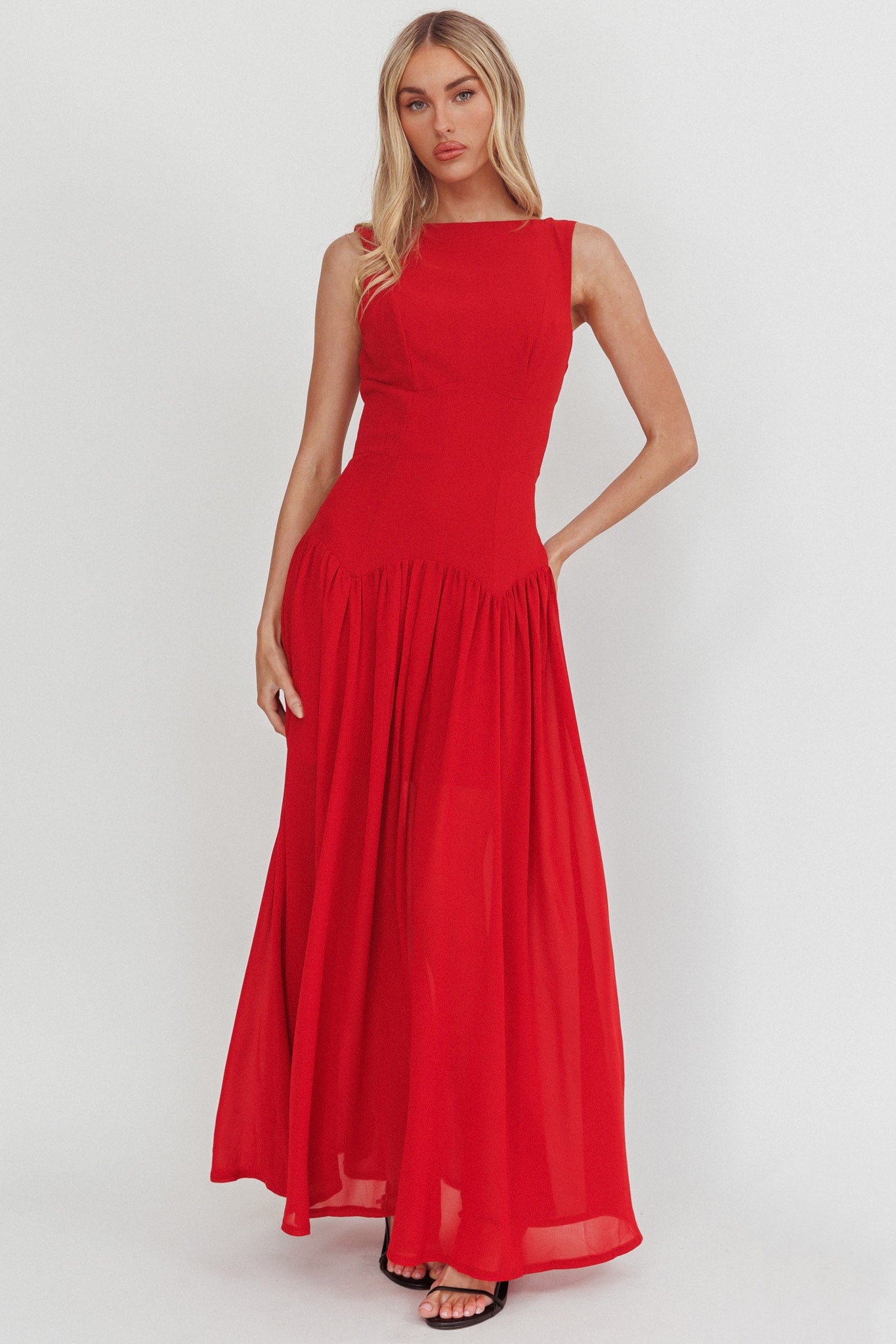 Opulent Low Back Maxi Dress Red-Maymioy