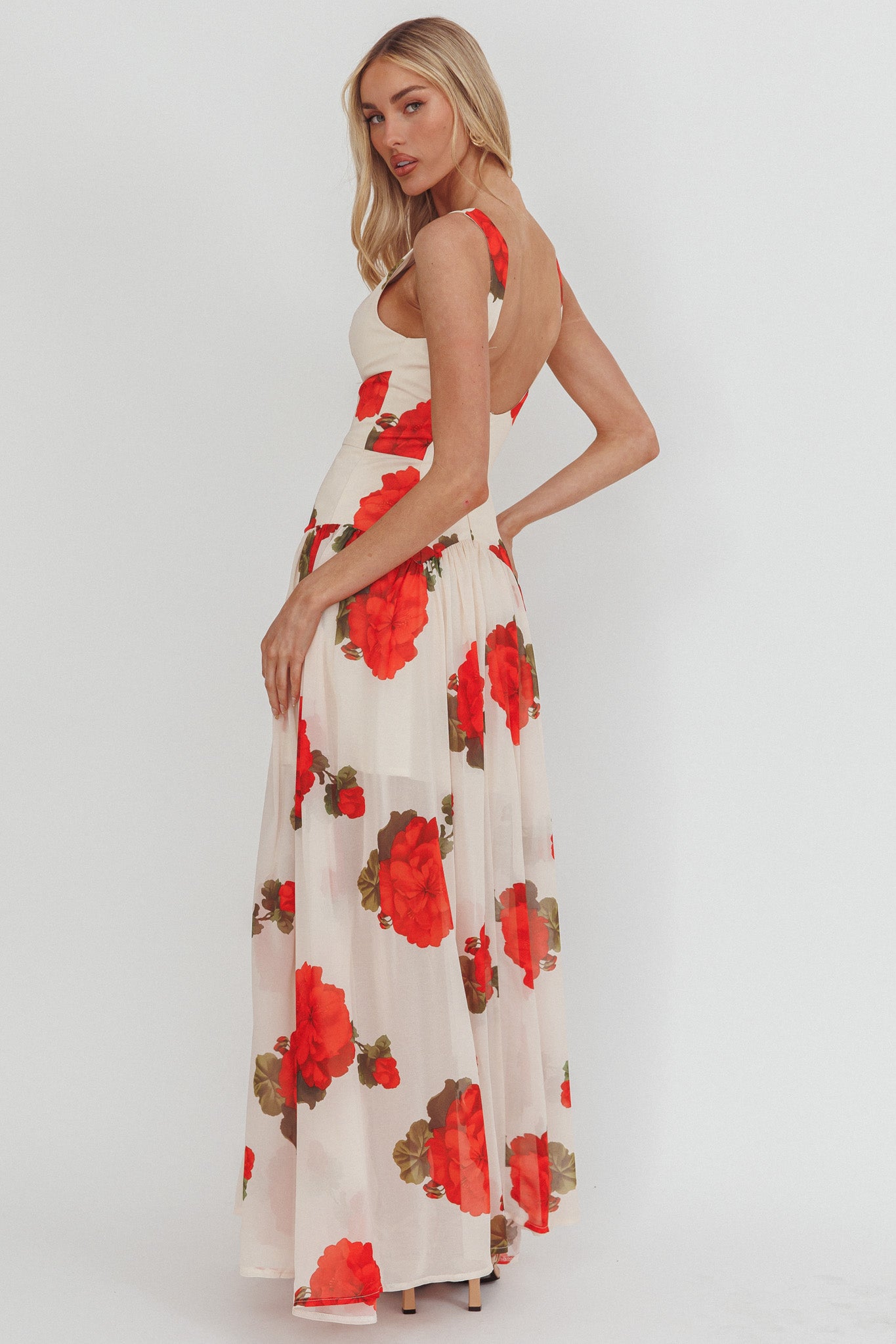Opulent Low Back Maxi Dress Floral Rose-Maymioy