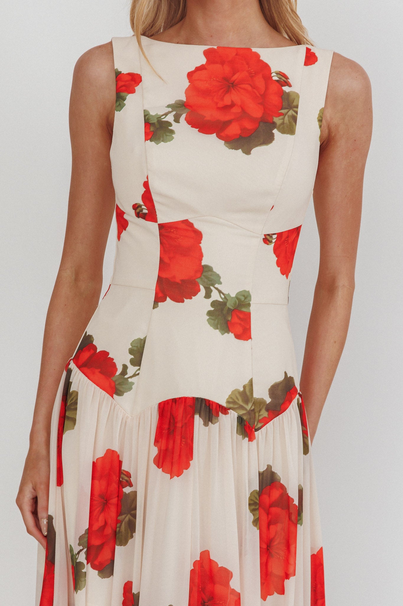 Opulent Low Back Maxi Dress Floral Rose-Maymioy
