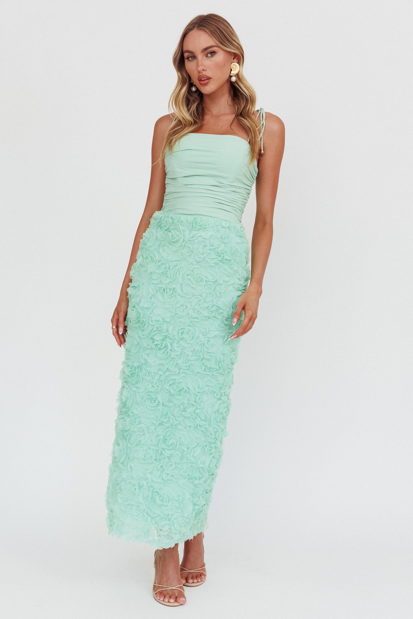 Love & Honor Textured Floral Maxi Dress Sage-Maymioy