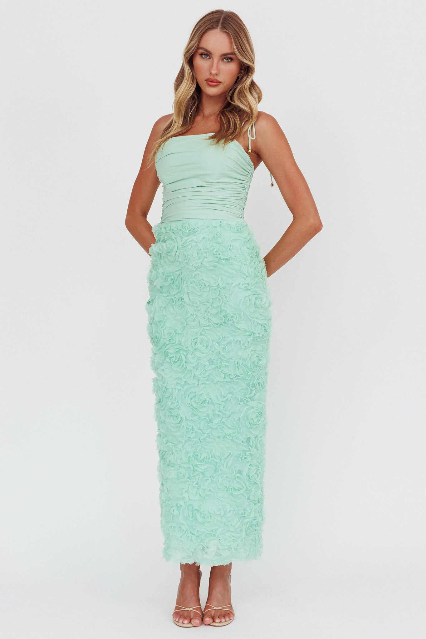 Love & Honor Textured Floral Maxi Dress Sage-Maymioy
