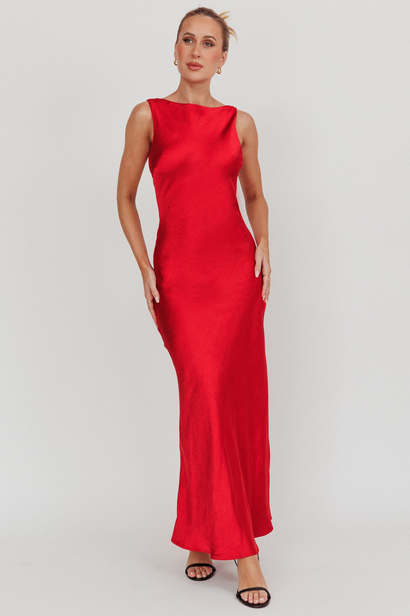 Carmine Satin Sleeveless Maxi Dress Wine-Maymioy