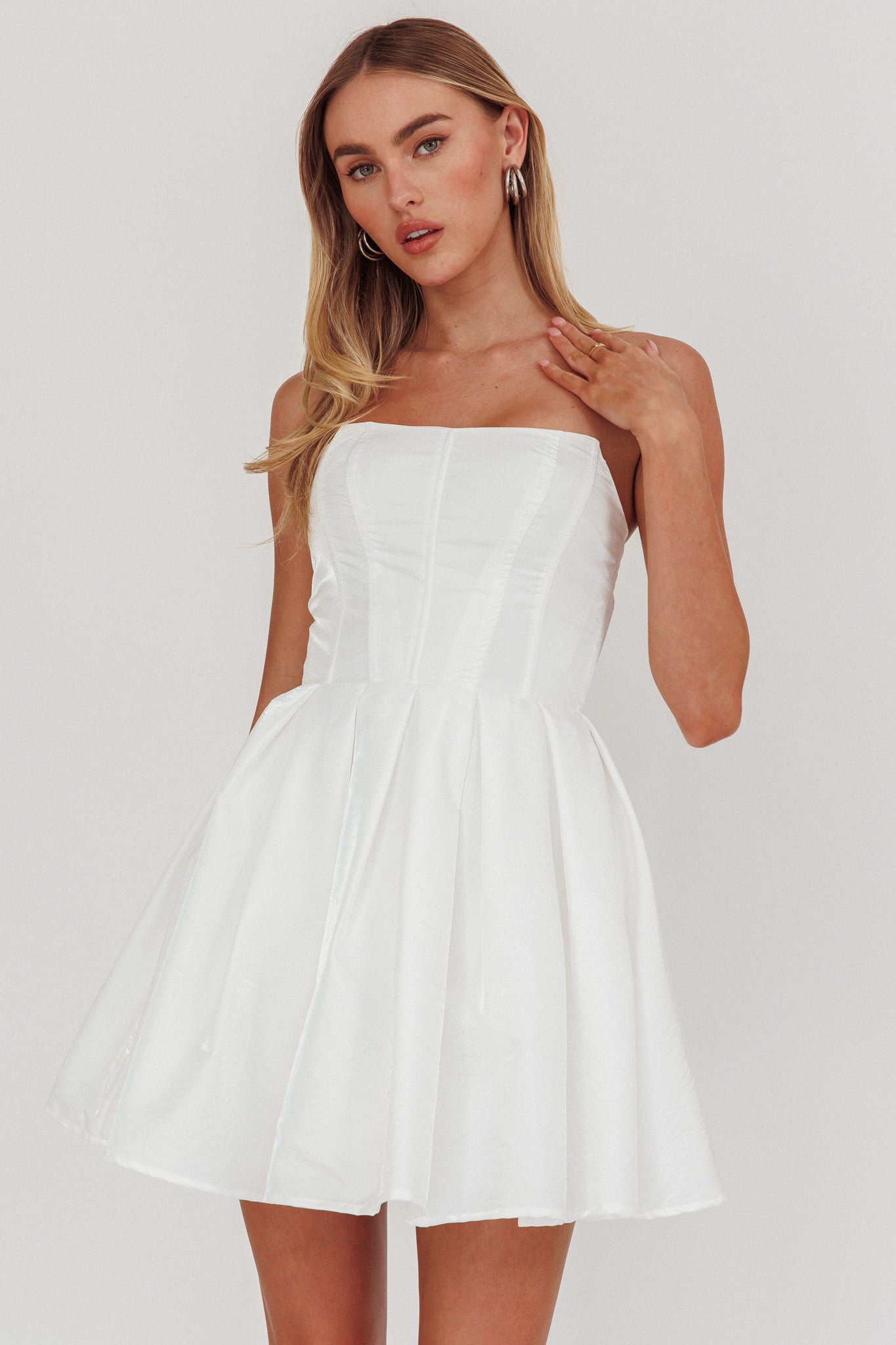 Loveless Strapless Flared Mini Dress Off White-Maymioy