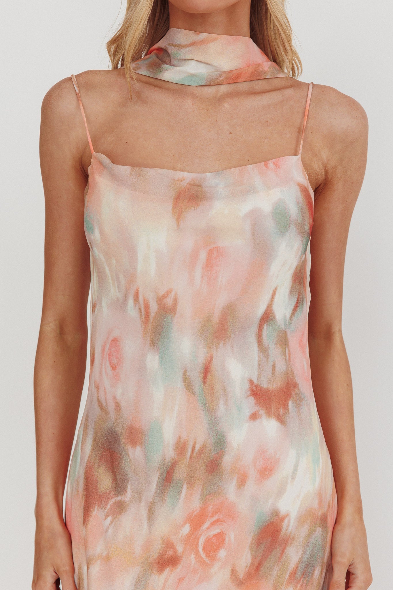 Helsi Cowl Back Maxi Dress Print Pink-Maymioy