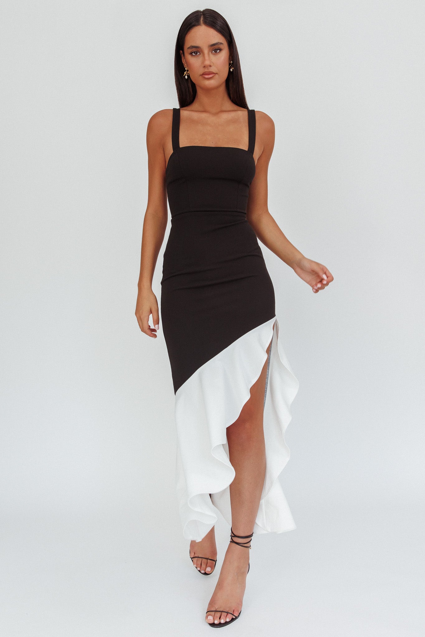 Delighted Asymmetric Hem Maxi Dress Contrast Black-Maymioy