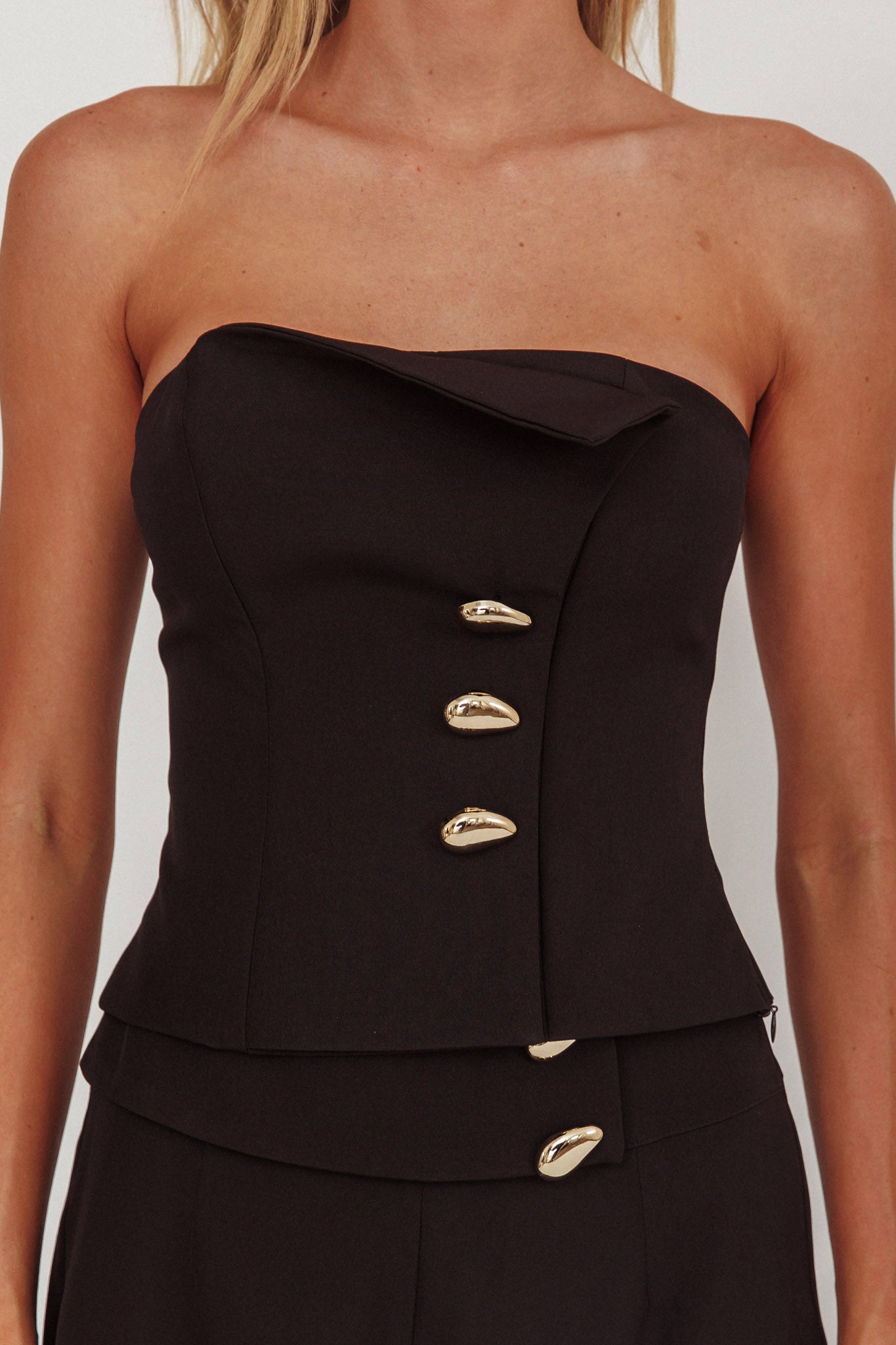 Ishani Hardware Decoration Strapless Top Black-Maymioy