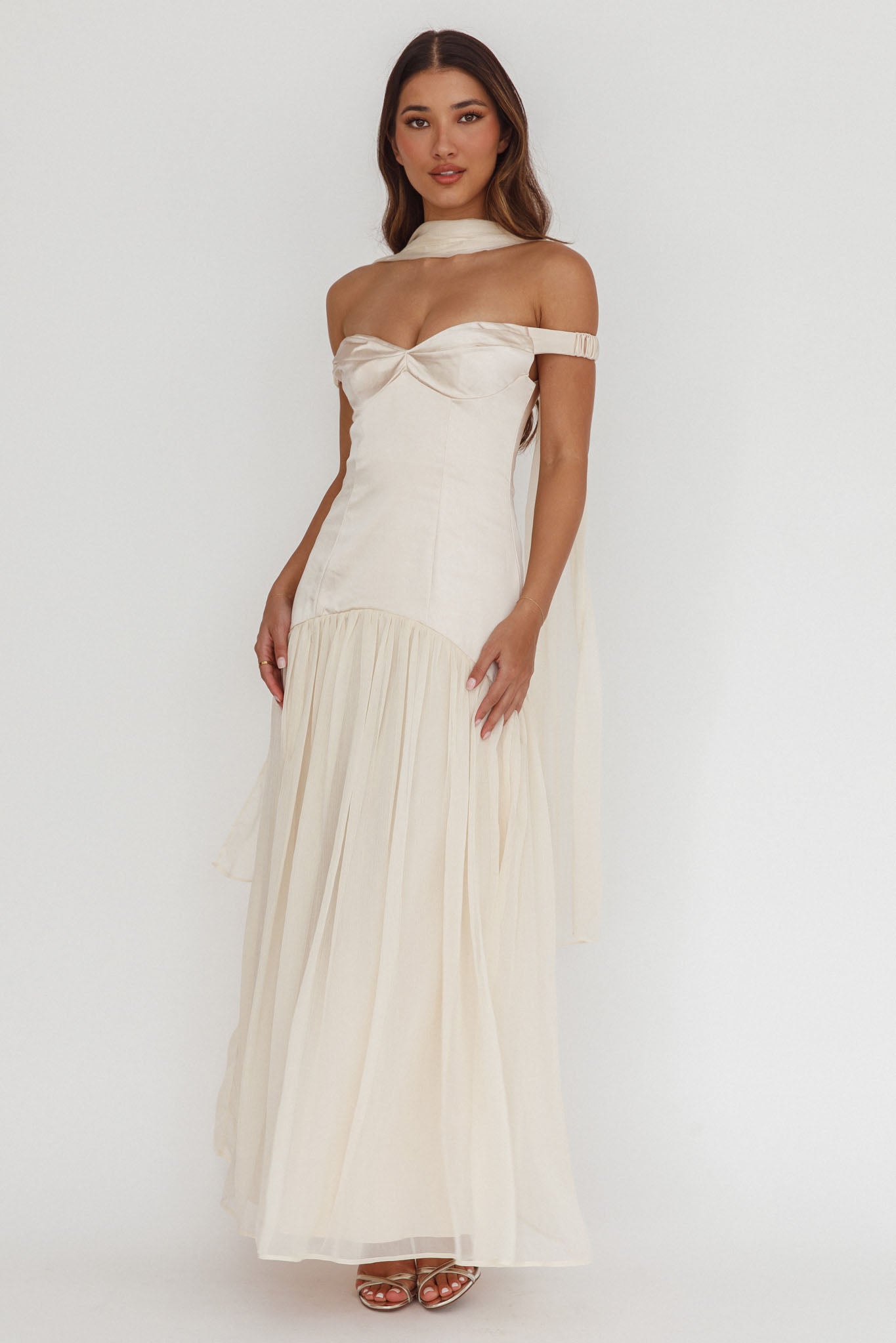 Kaycee Drop Waist Maxi Dress Champagne-Maymioy