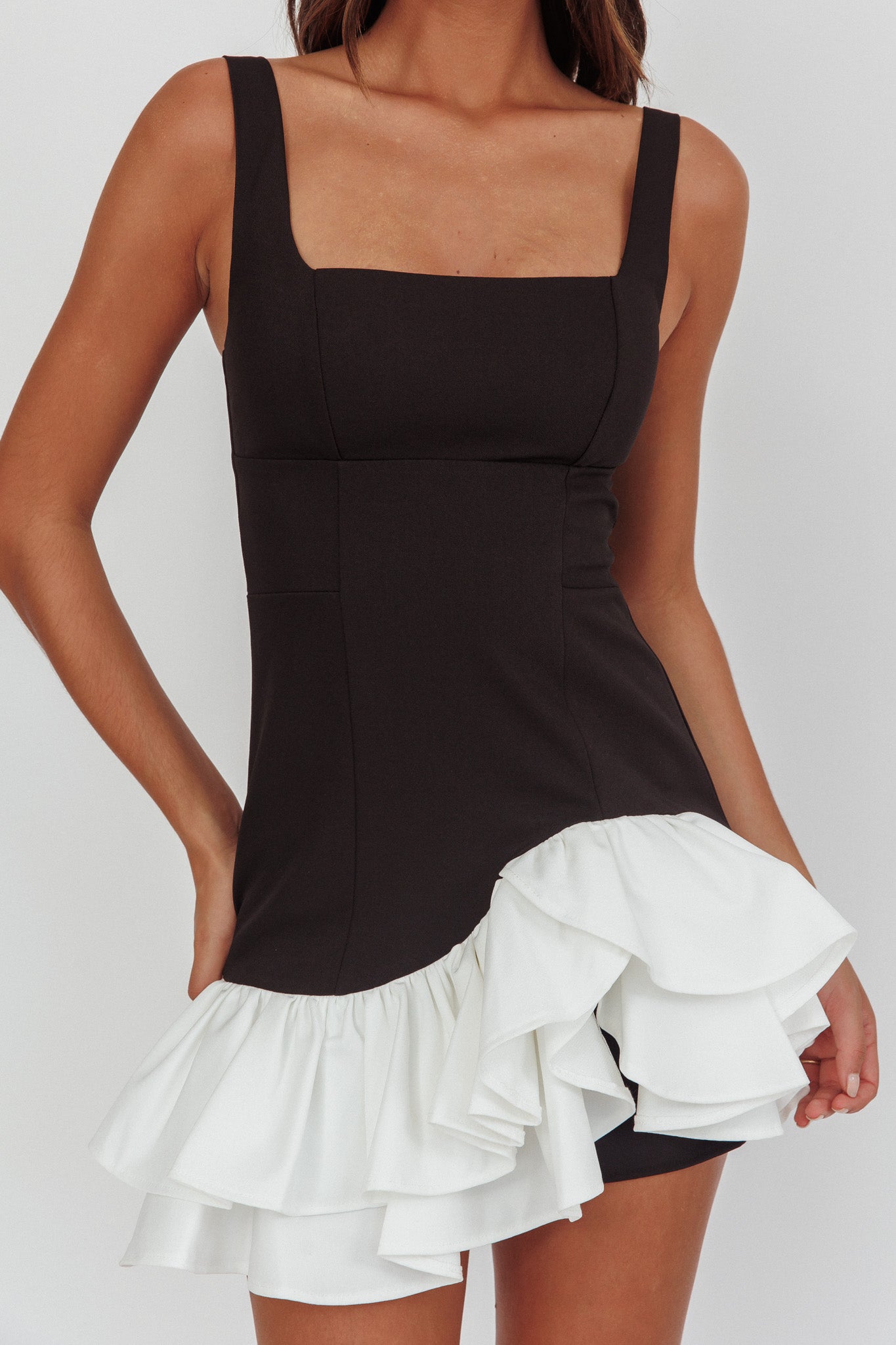 Romantic Layered Frill Mini Dress Black-Maymioy