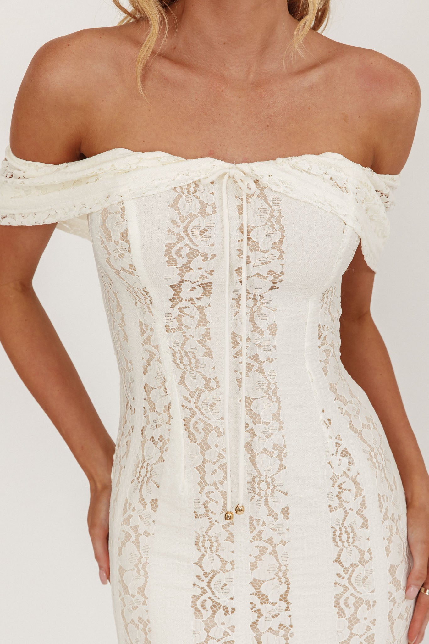 Enigma Off-Shoulder Maxi Dress Lace Cream-Maymioy