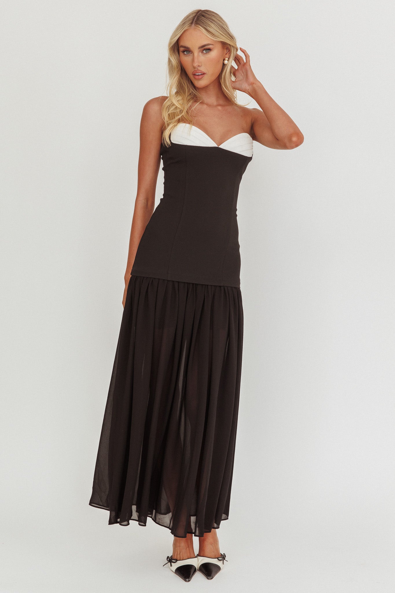 Unspoken Sweetheart Neckline Sheer Hem Maxi Dress Black-Maymioy