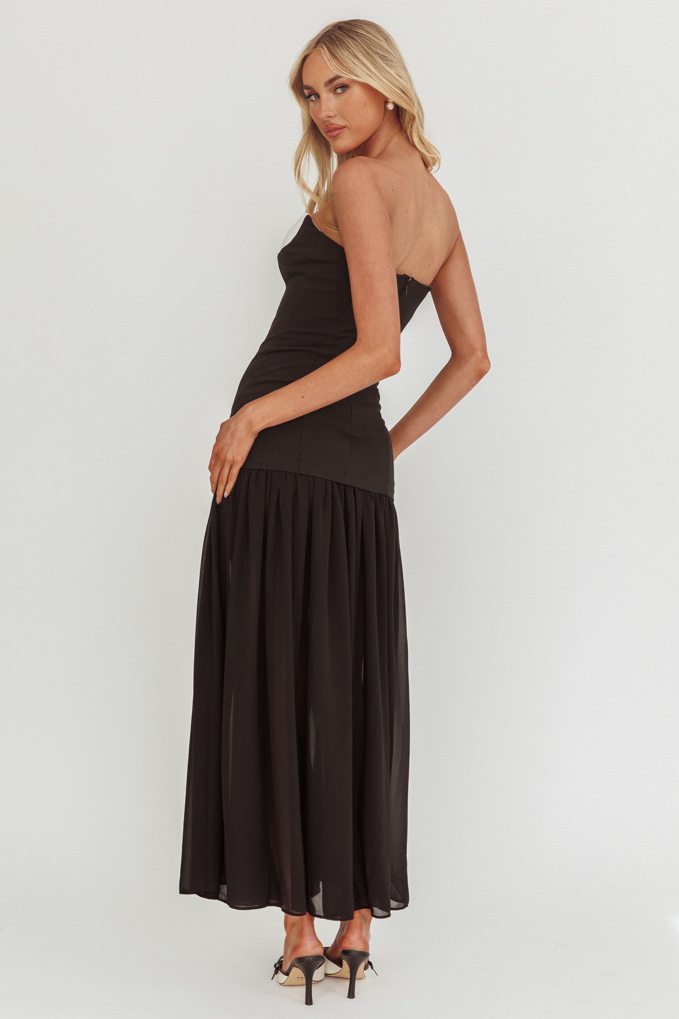 Unspoken Sweetheart Neckline Sheer Hem Maxi Dress Black-Maymioy