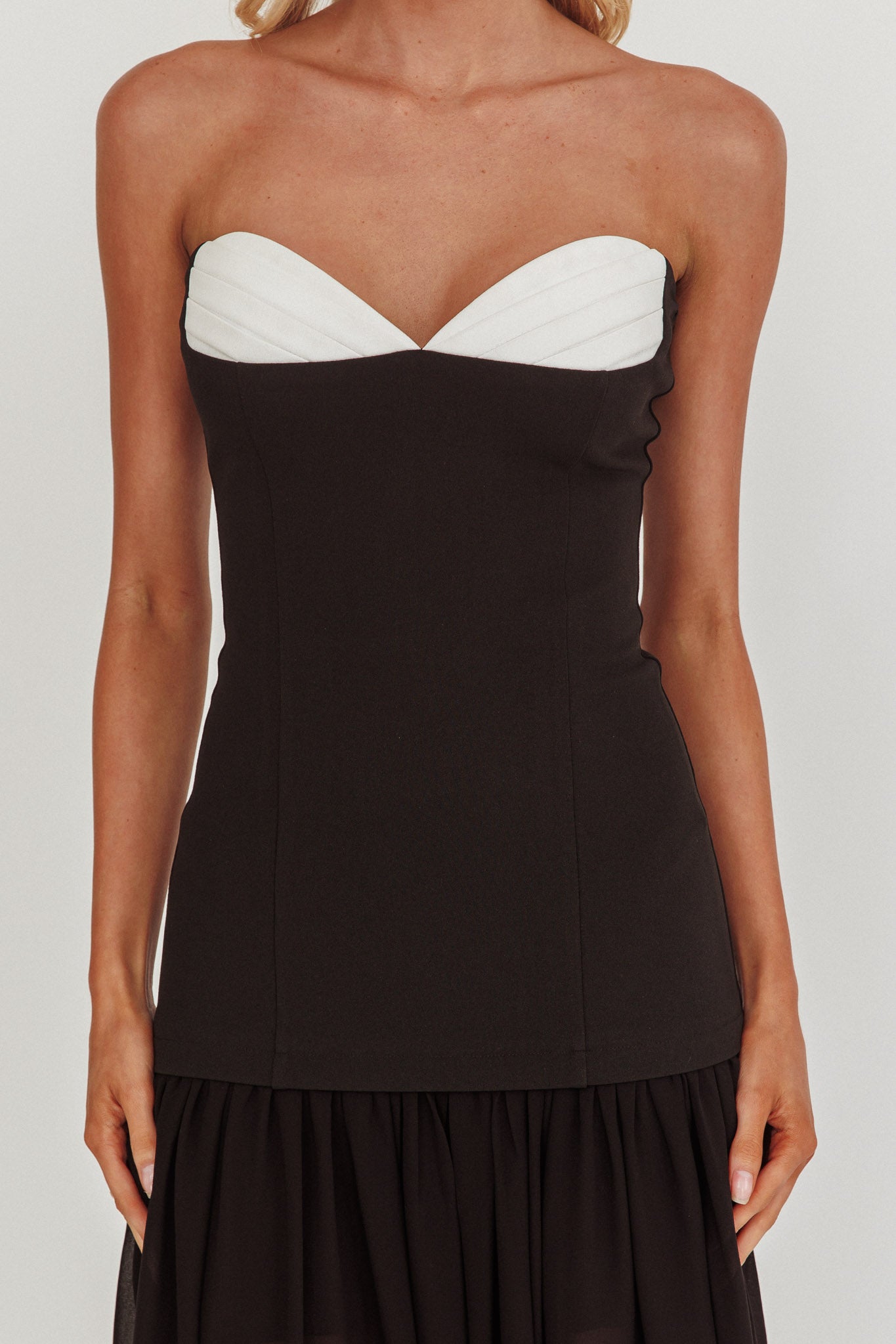 Unspoken Sweetheart Neckline Sheer Hem Maxi Dress Black-Maymioy