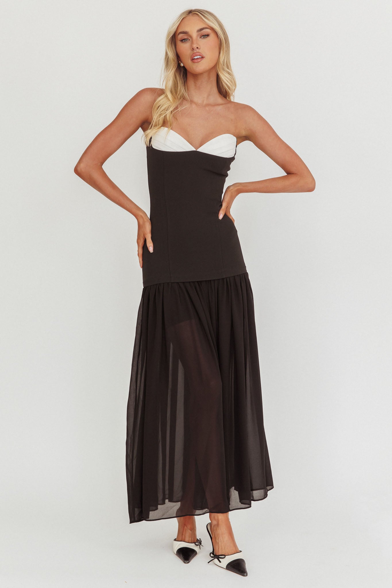 Unspoken Sweetheart Neckline Sheer Hem Maxi Dress Black-Maymioy