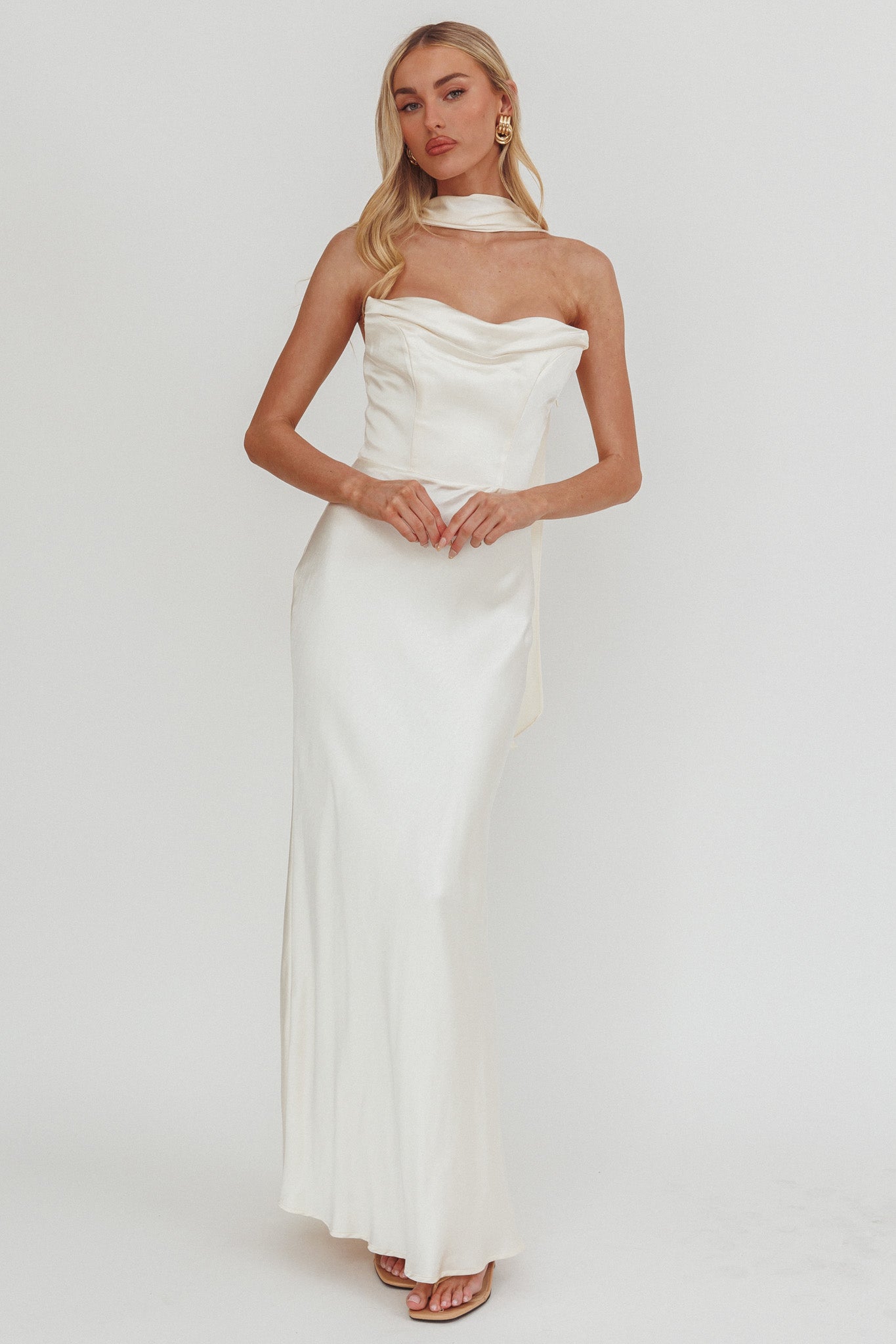 Navi Strapless Laced Back Maxi Dress Oyster-Maymioy