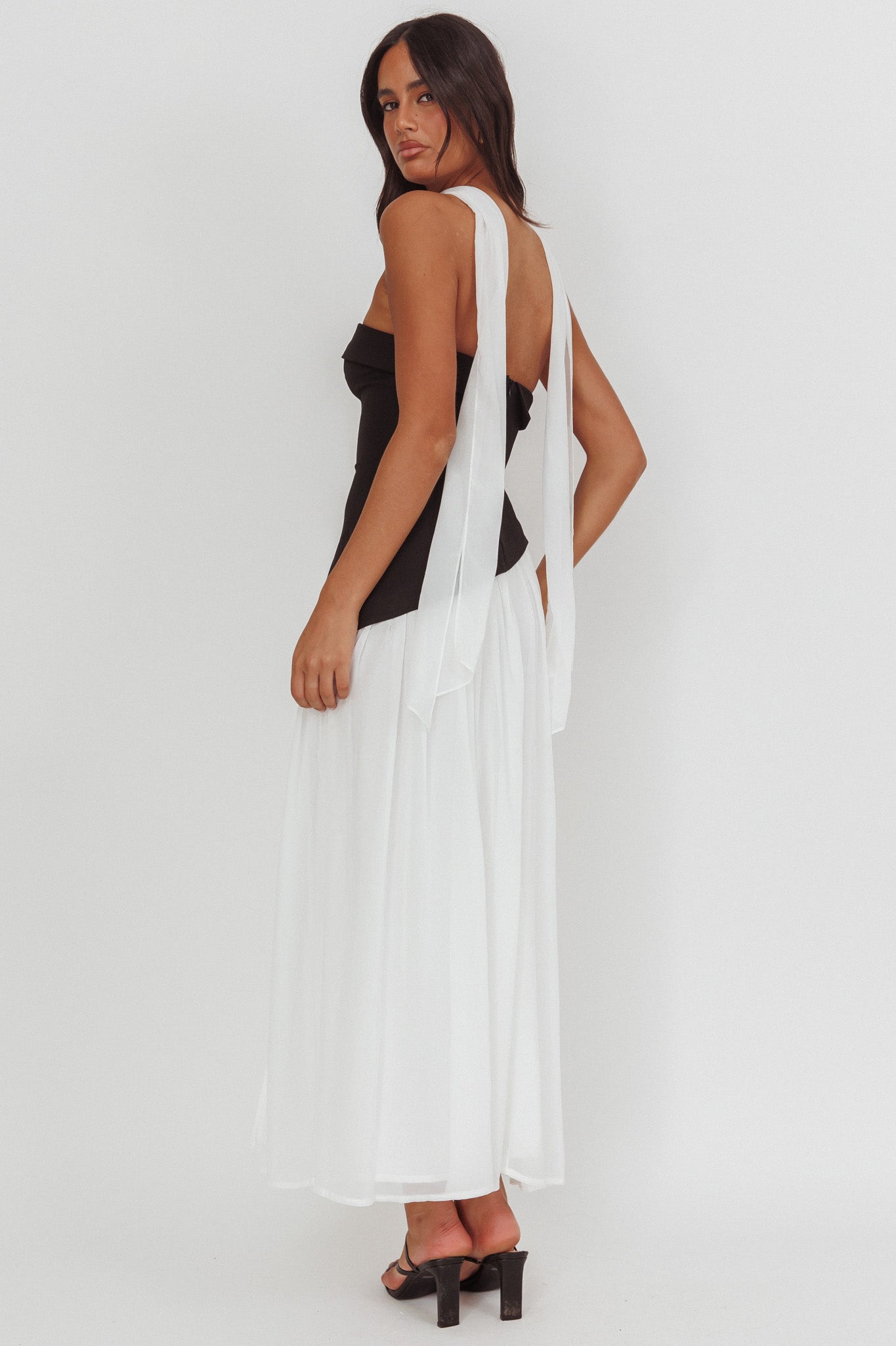 Mariabella Contrast Bodice Maxi Dress Black/White-Maymioy