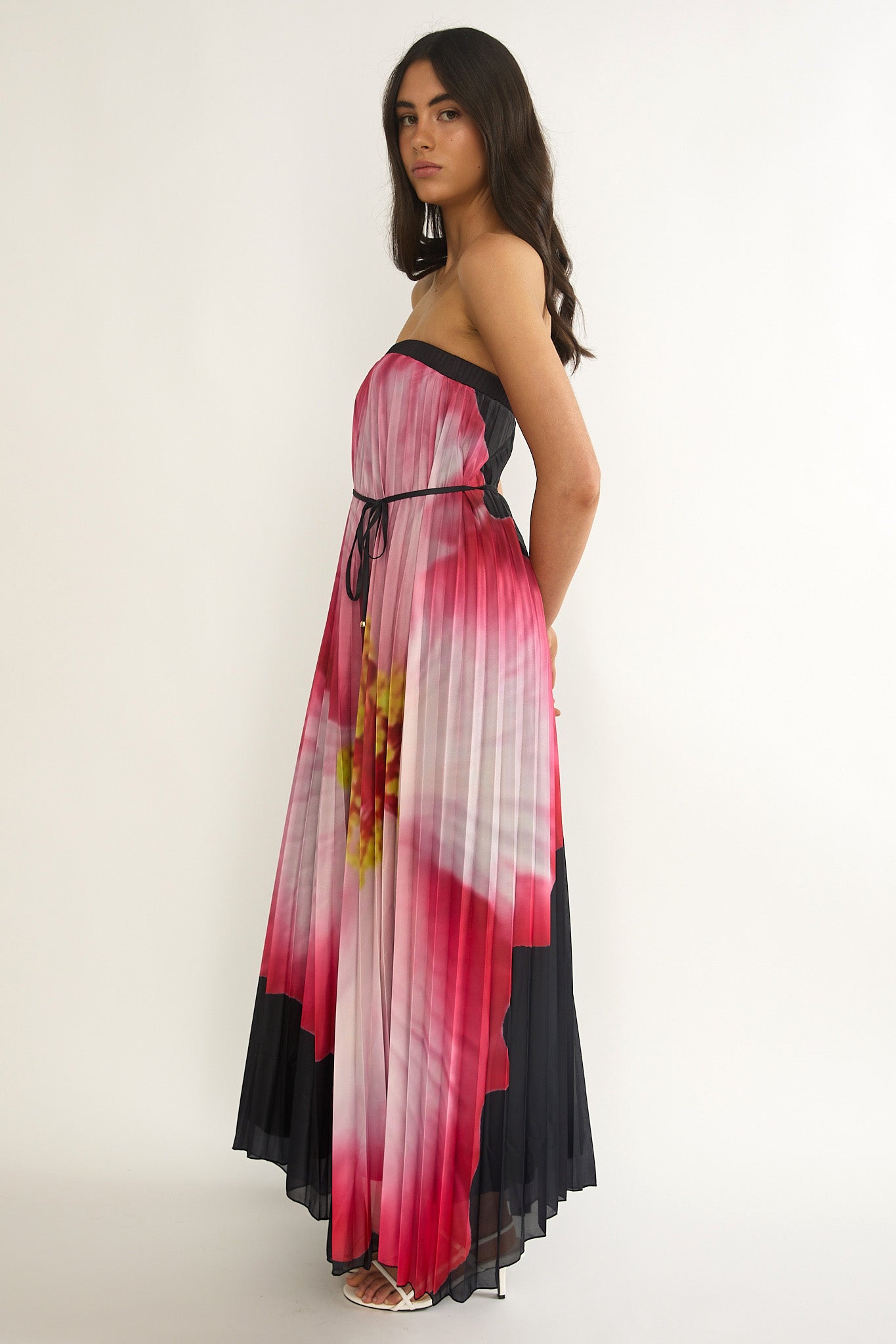 Lauriella Strapless Accordion Pleat Maxi Dress Hibiscus Black-Maymioy