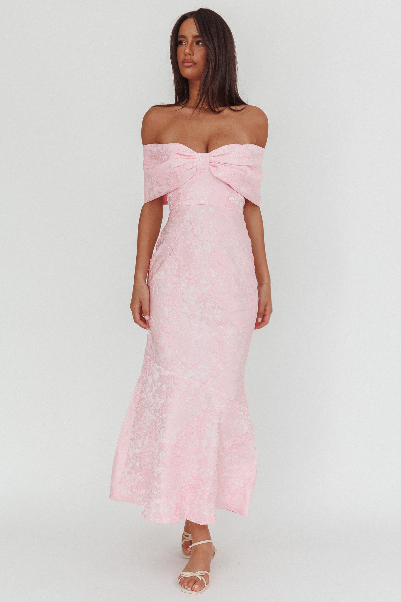 Fairytales Off-Shoulder Jacquard Maxi Dress Pink-Maymioy