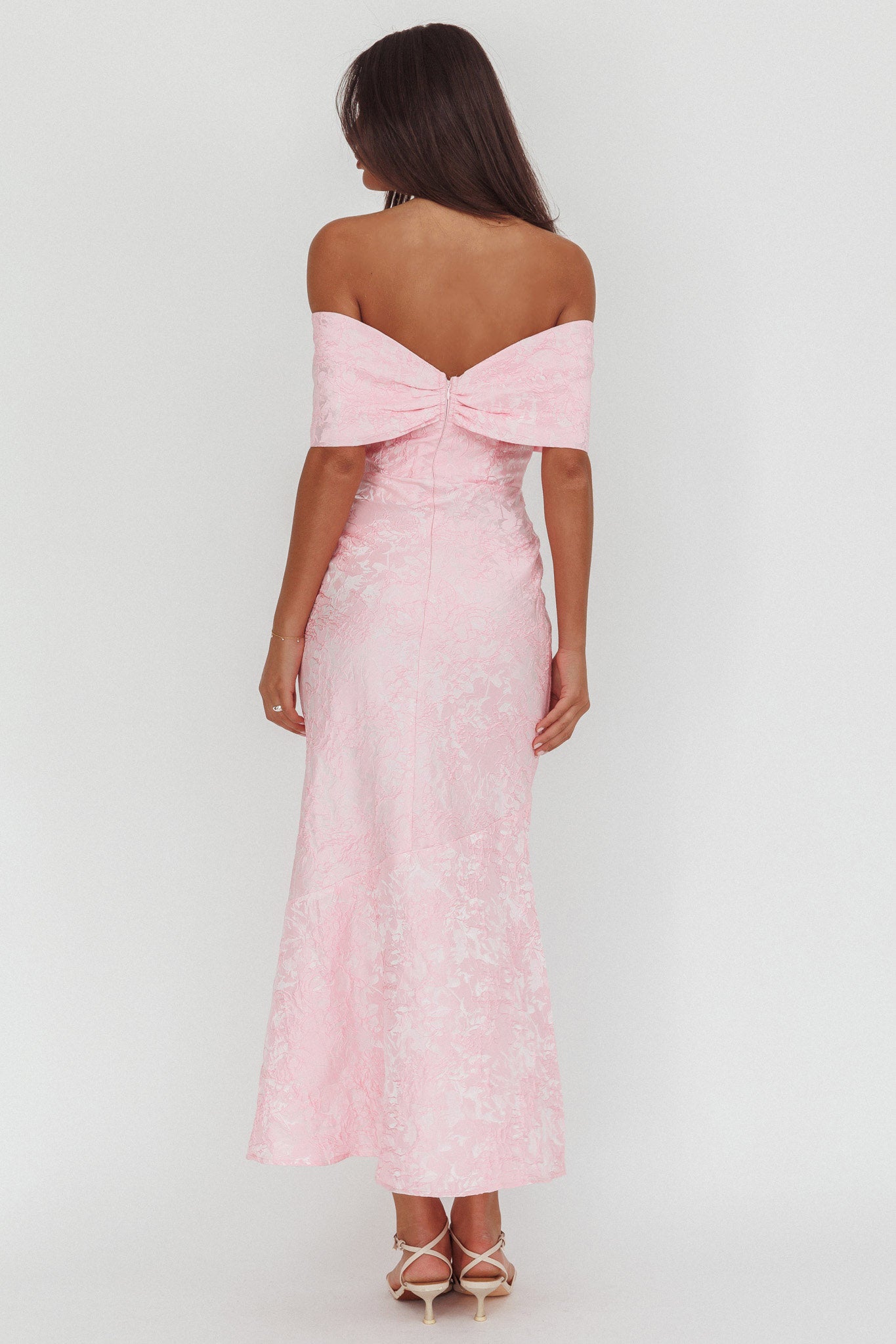 Fairytales Off-Shoulder Jacquard Maxi Dress Pink-Maymioy