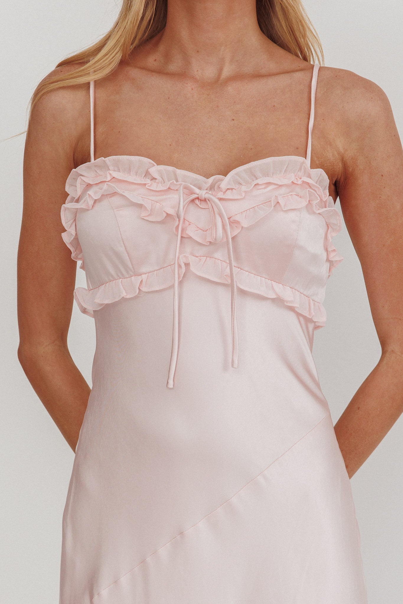 Caryn Frill Trim Maxi Dress Pink-Maymioy