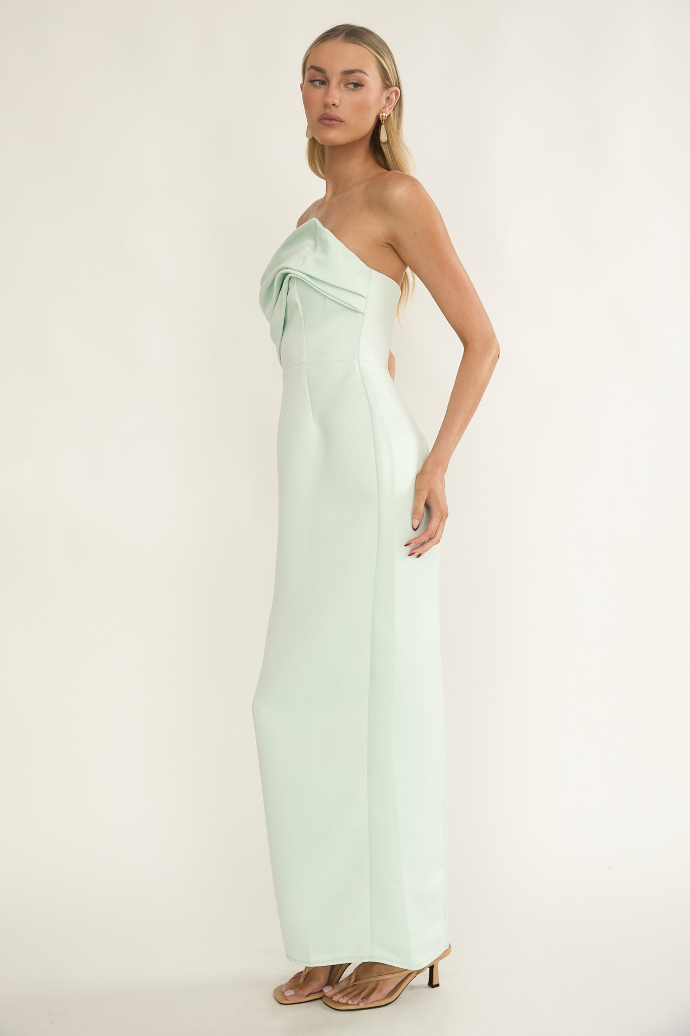 Fleur Sky Strapless Pleat Bust Maxi Dress Mint-Maymioy