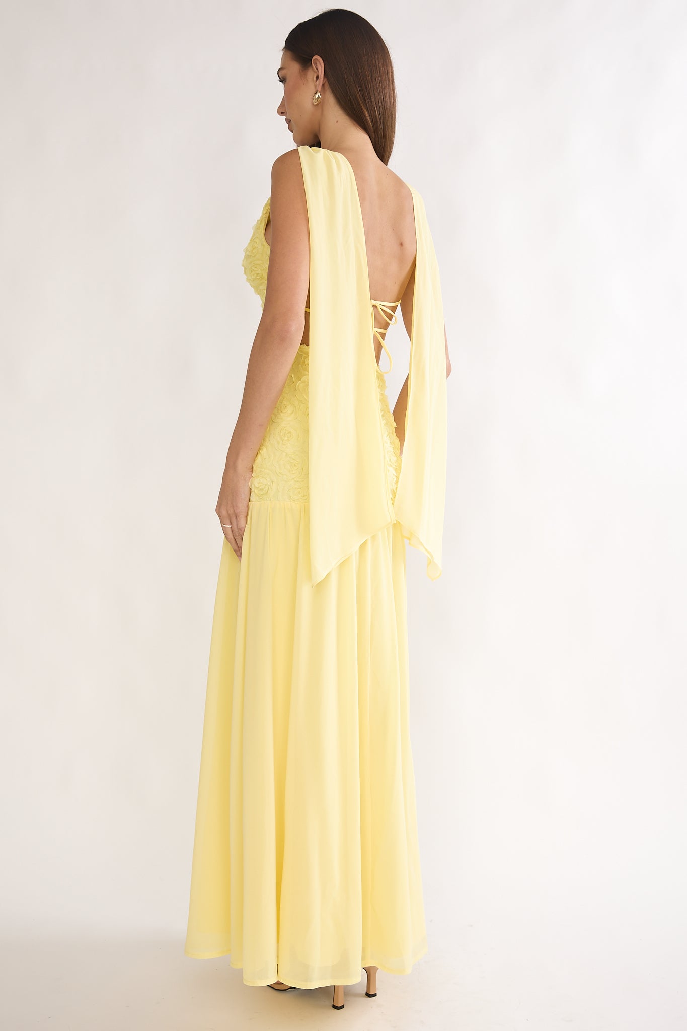 Marcellia Tied Back Maxi Dress Embellished Yellow-Maymioy