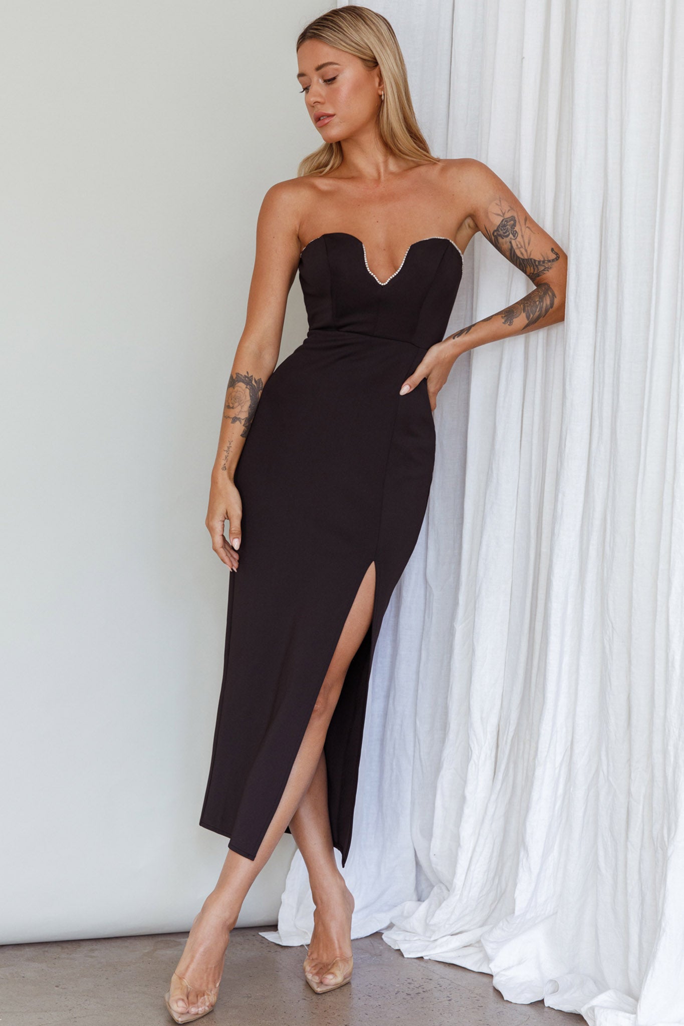 Mystic Diamante Neckline Midi Dress Black-Maymioy