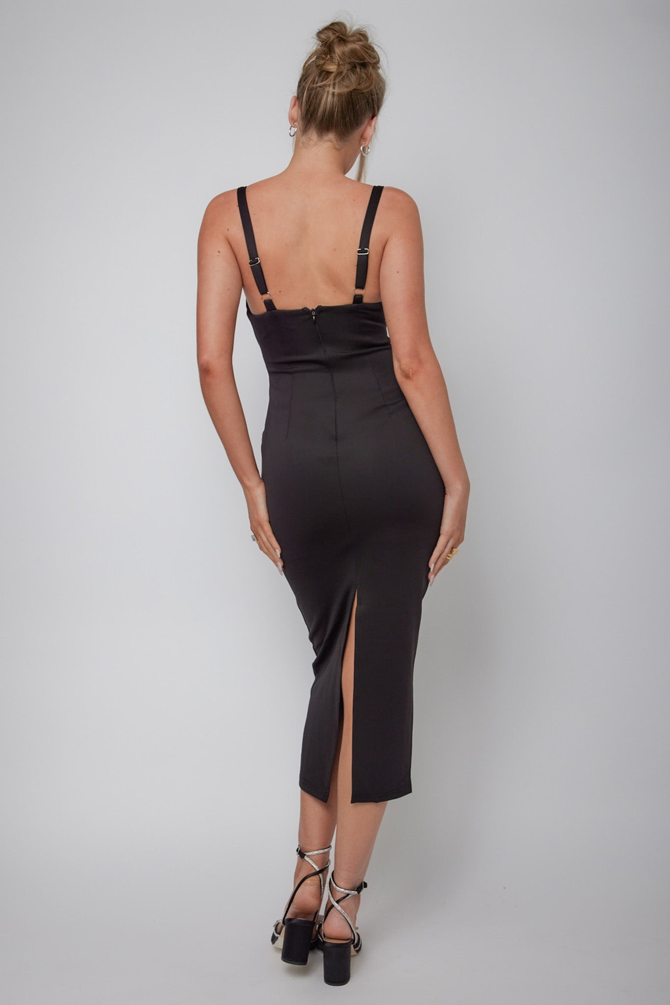 La Bellevilloise Sequin Bust Midi Dress Black-Maymioy