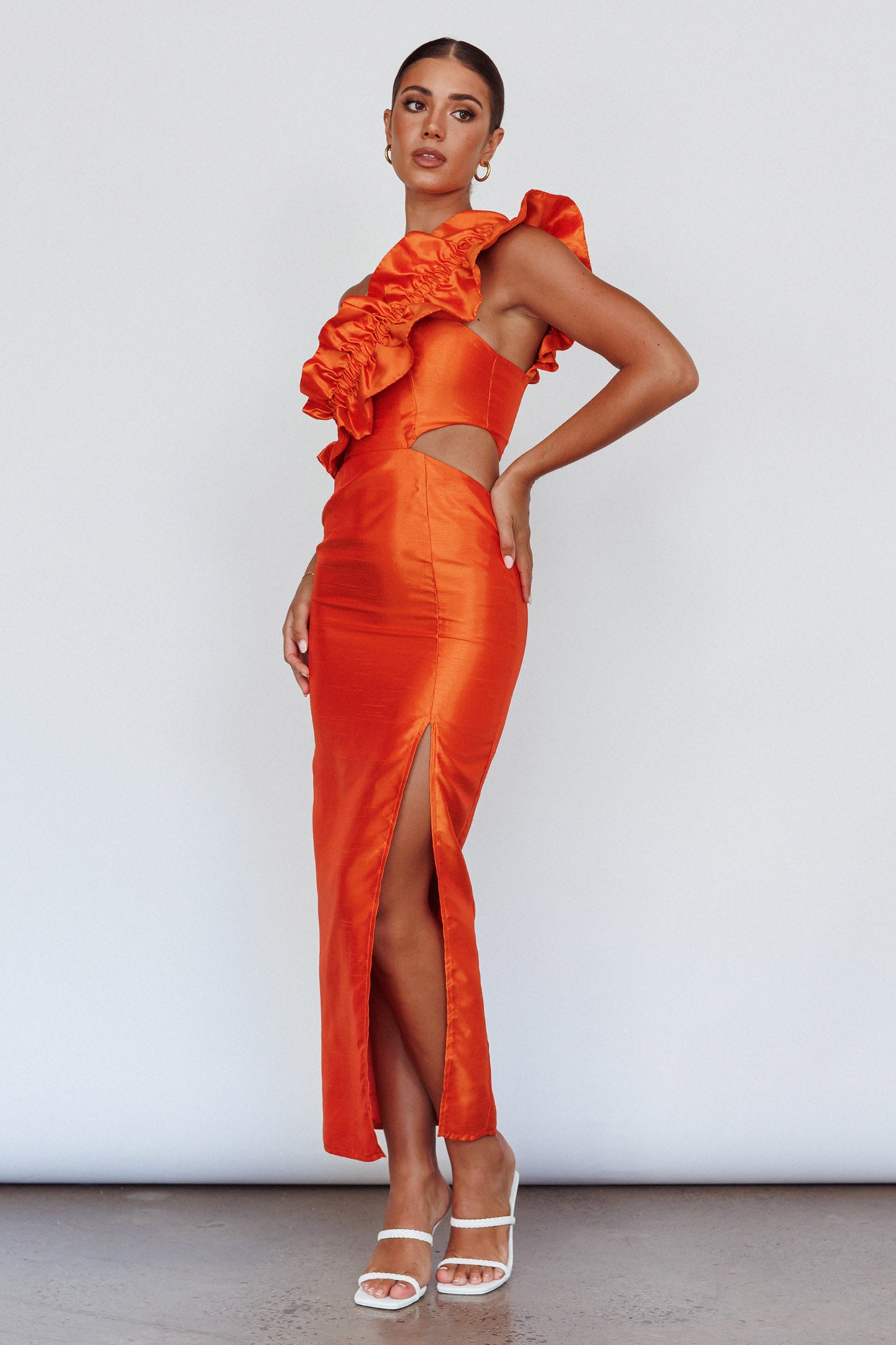 NY Moment Wide Ruffle Shoulder Dress Orange-Maymioy