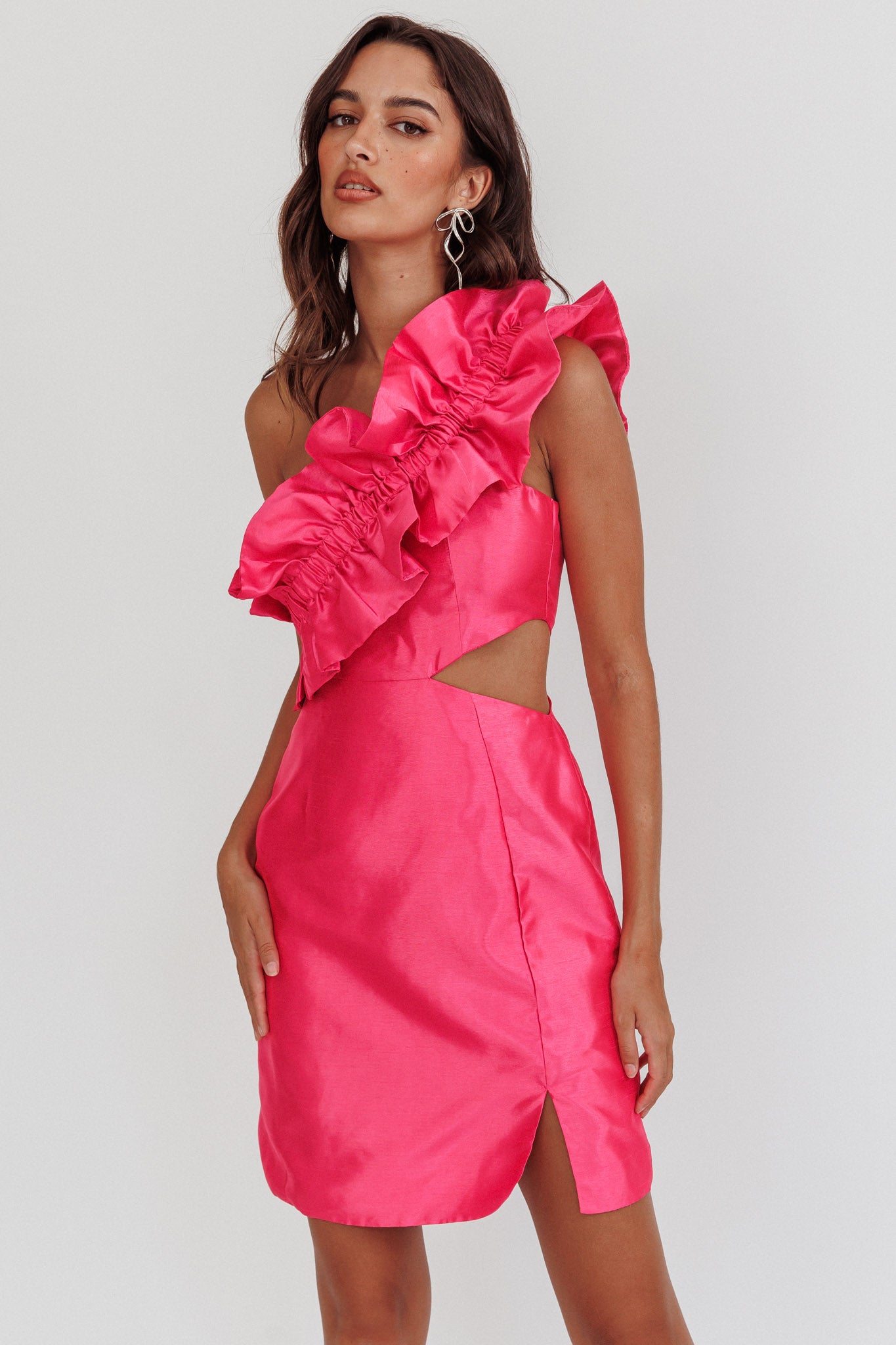NY Moment Wide Ruffle Shoulder Mini Dress Pink-Maymioy