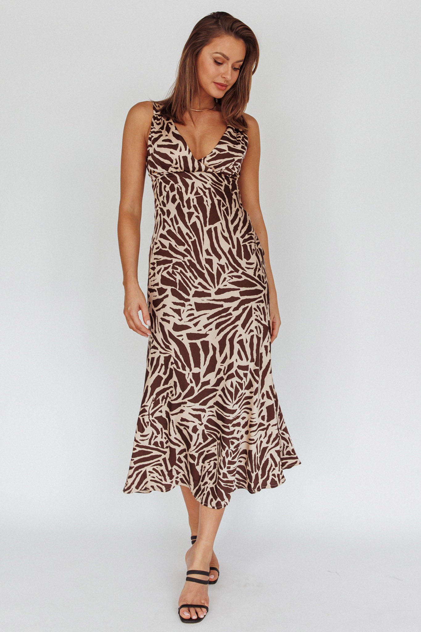 Turin V-Neckline Print Midi Dress Chocolate-Maymioy
