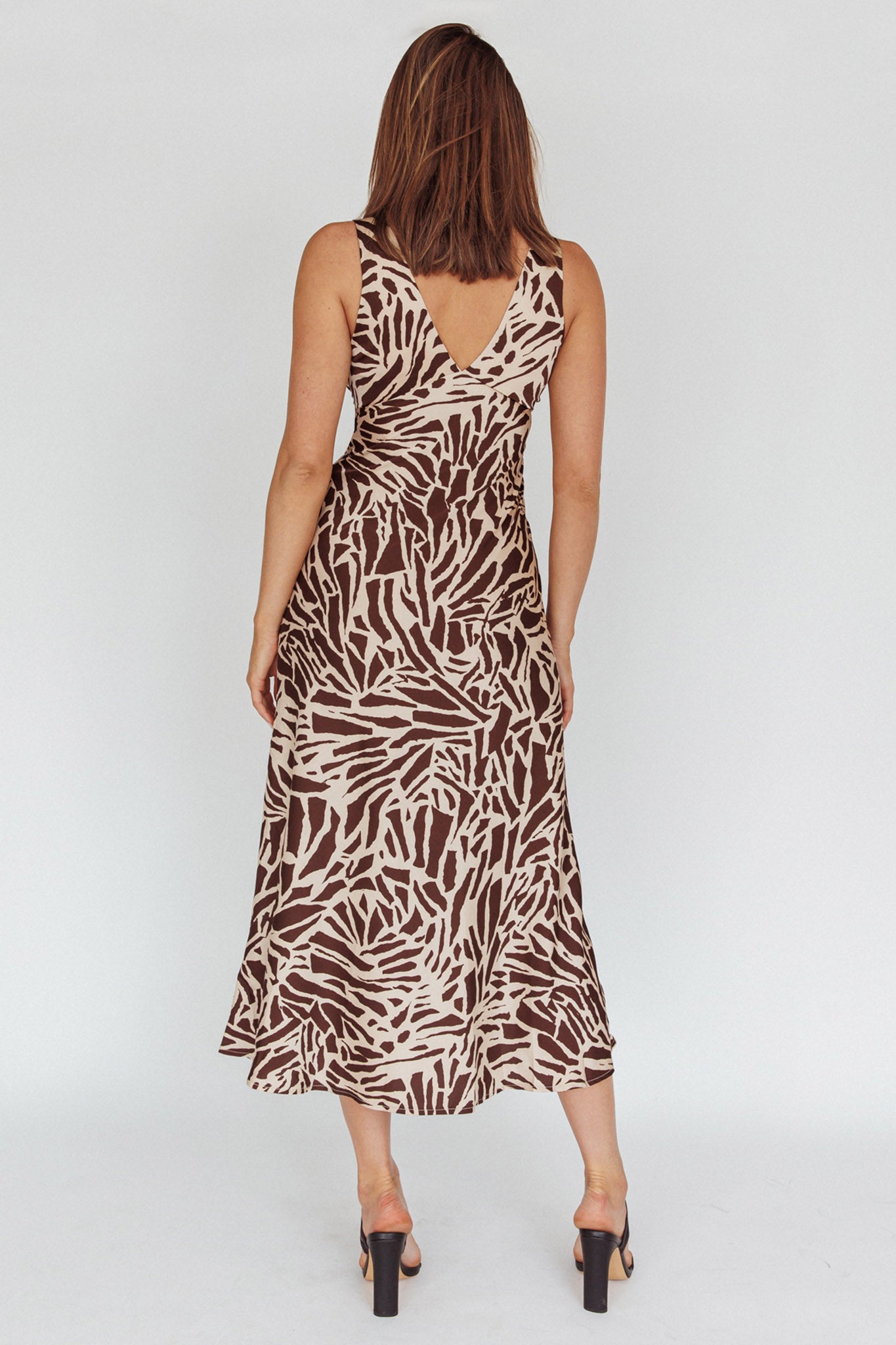 Turin V-Neckline Print Midi Dress Chocolate-Maymioy