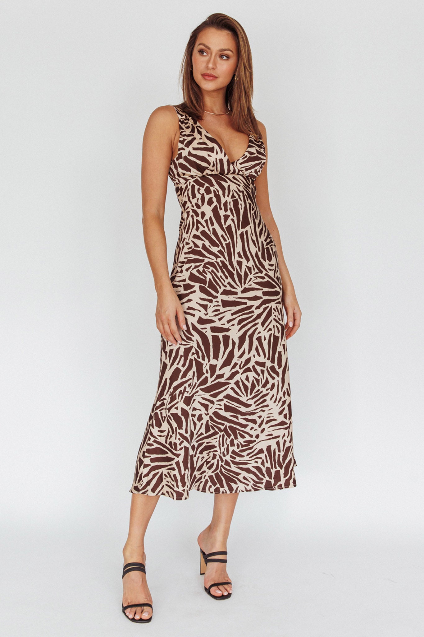 Turin V-Neckline Print Midi Dress Chocolate-Maymioy