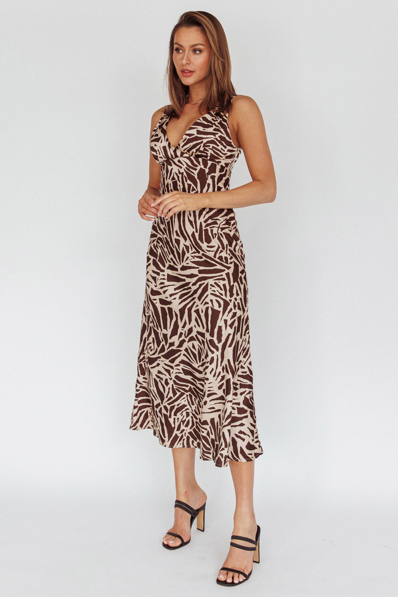 Turin V-Neckline Print Midi Dress Chocolate-Maymioy