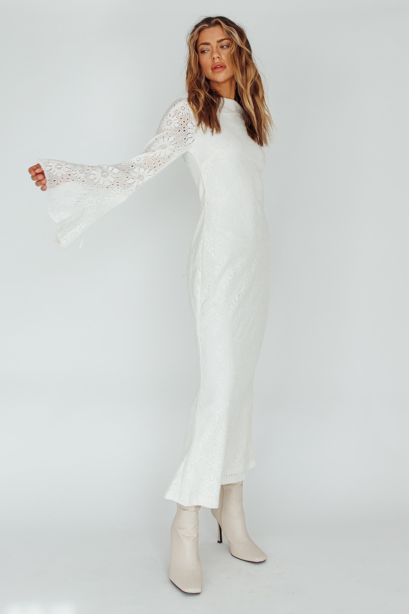 Kalia Long Sleeve Lace Midi Dress Cream-Maymioy