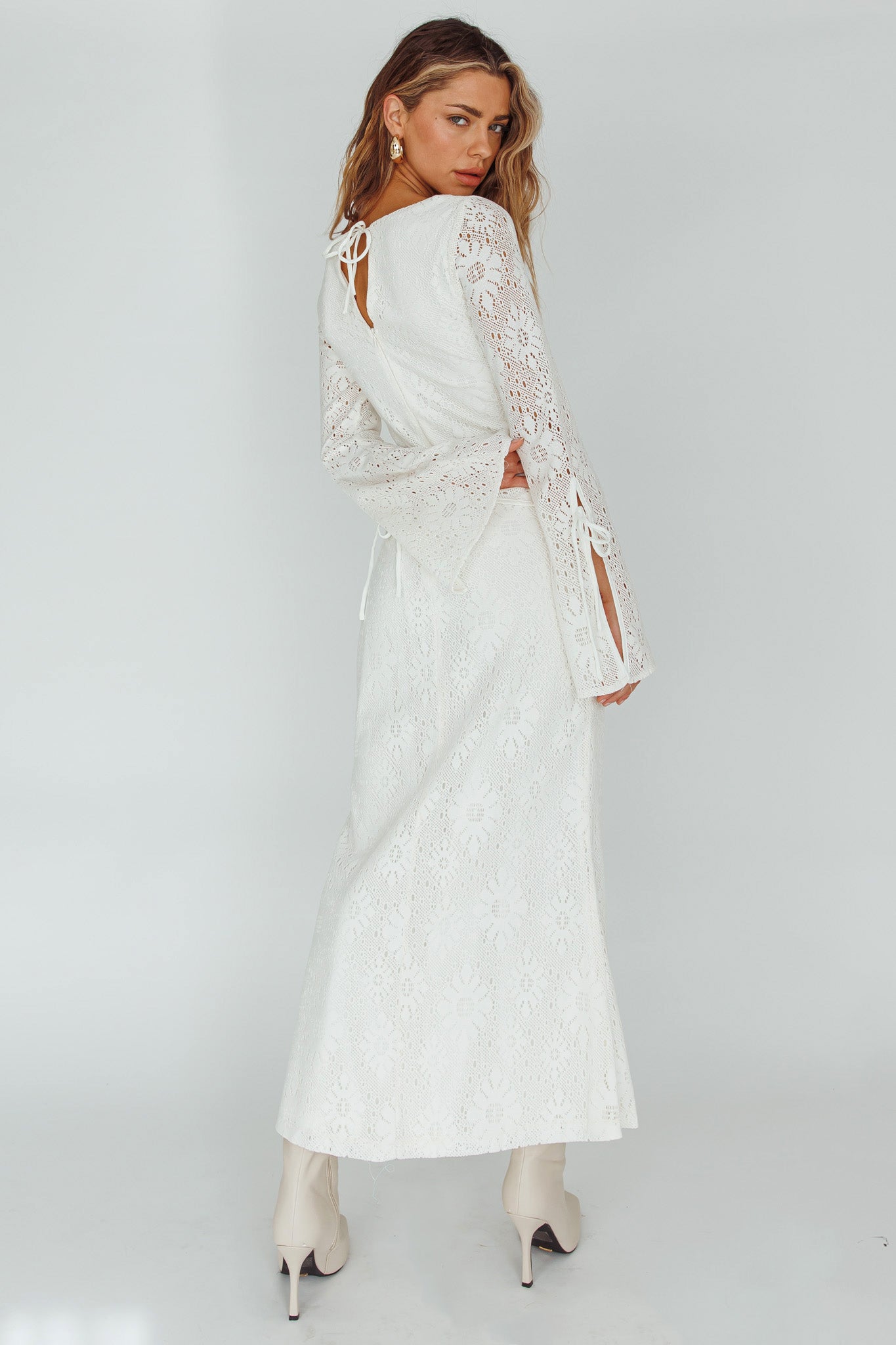 Kalia Long Sleeve Lace Midi Dress Cream-Maymioy