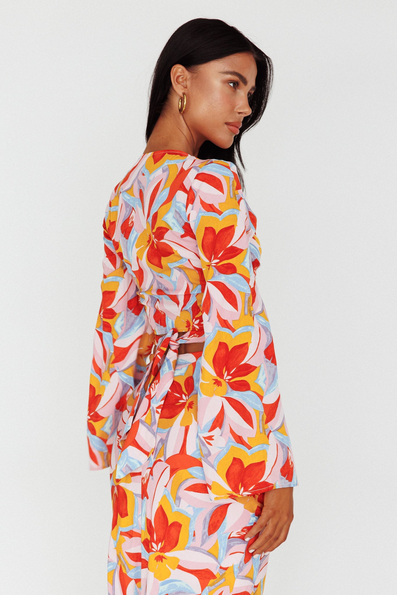 Avalo Bell Sleeve Crop Top Floral Pink-Maymioy