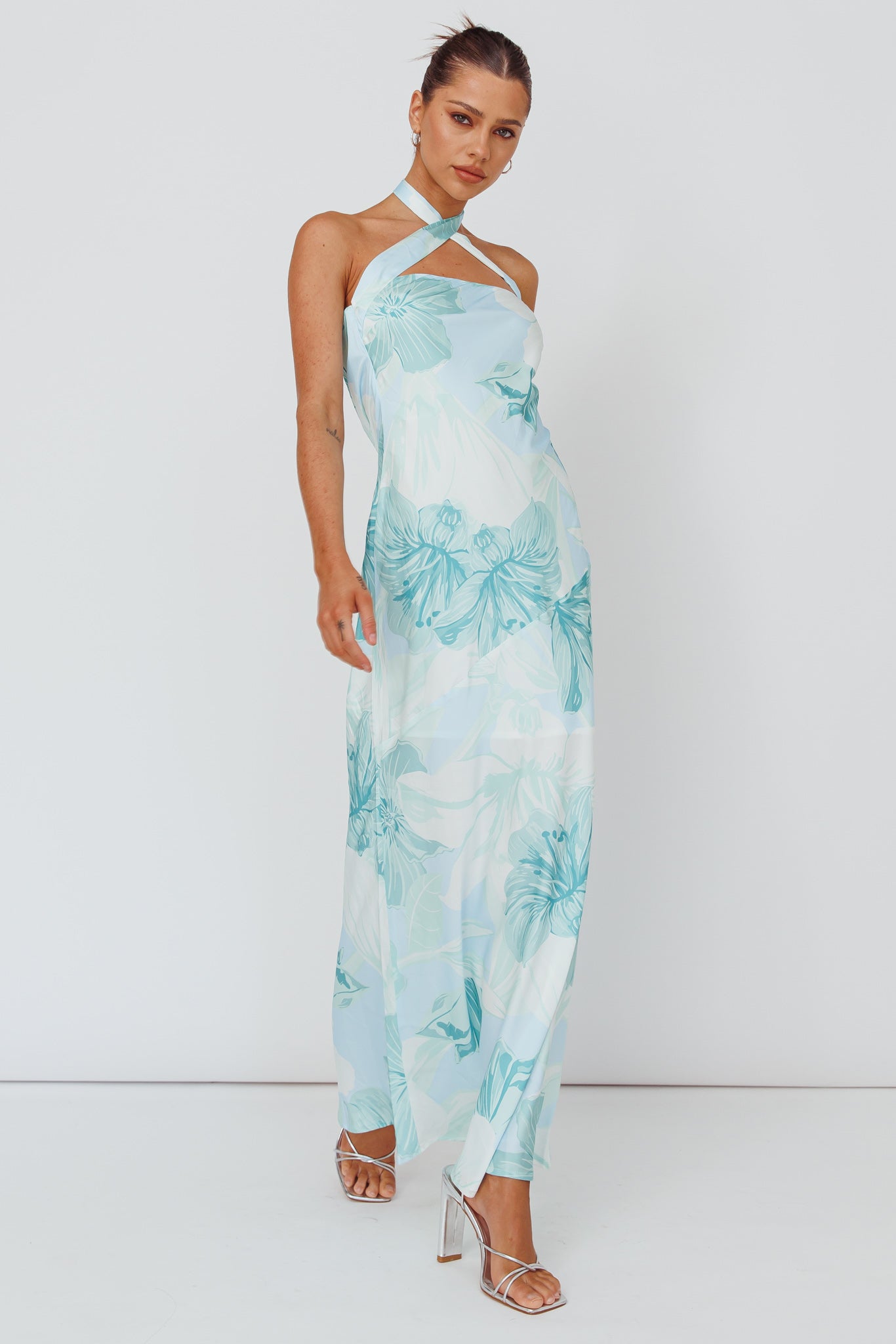 Jacquelynne Halter Cowl Back Maxi Dress Mint-Maymioy